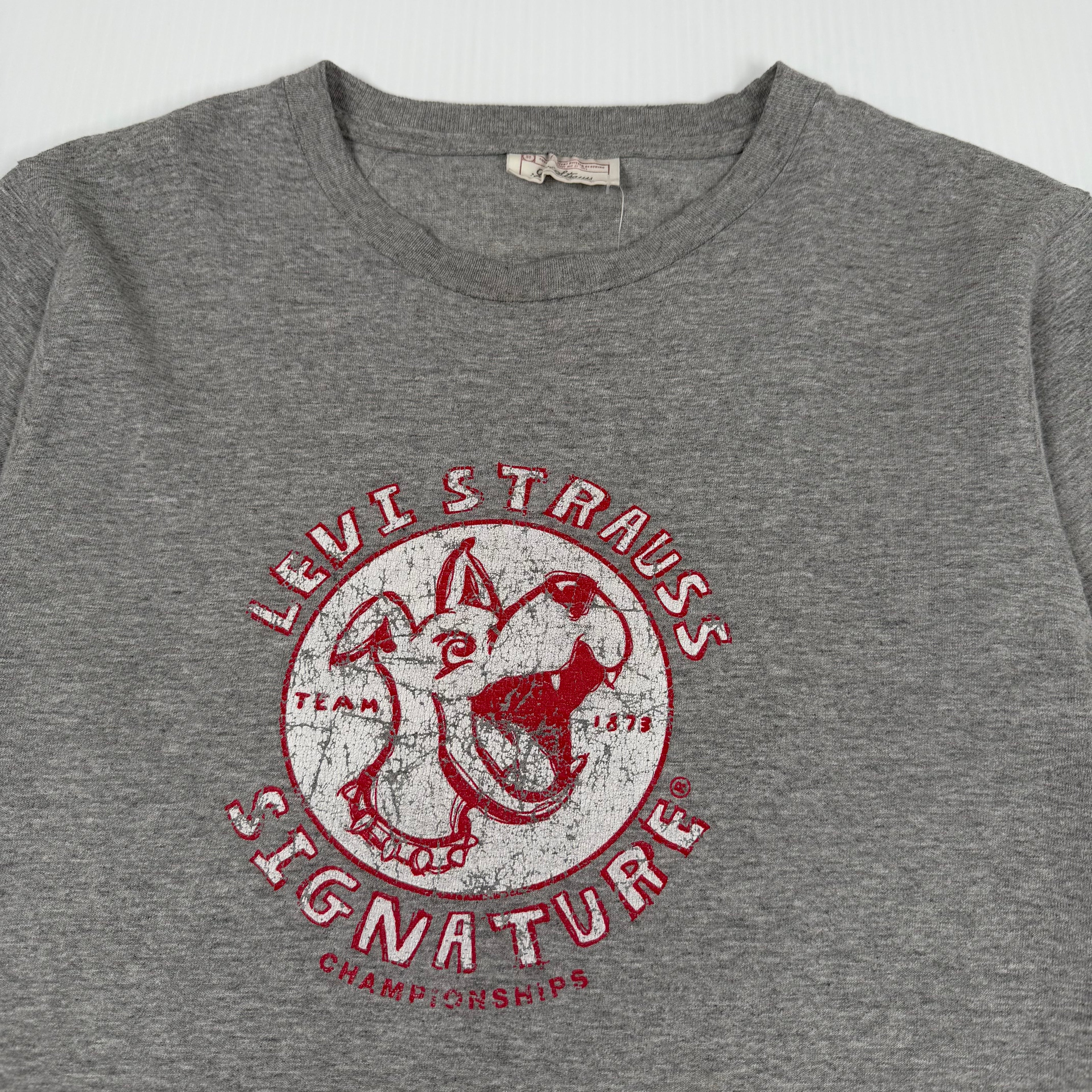 Levi Strauss Signature Dog Graphic Tee S