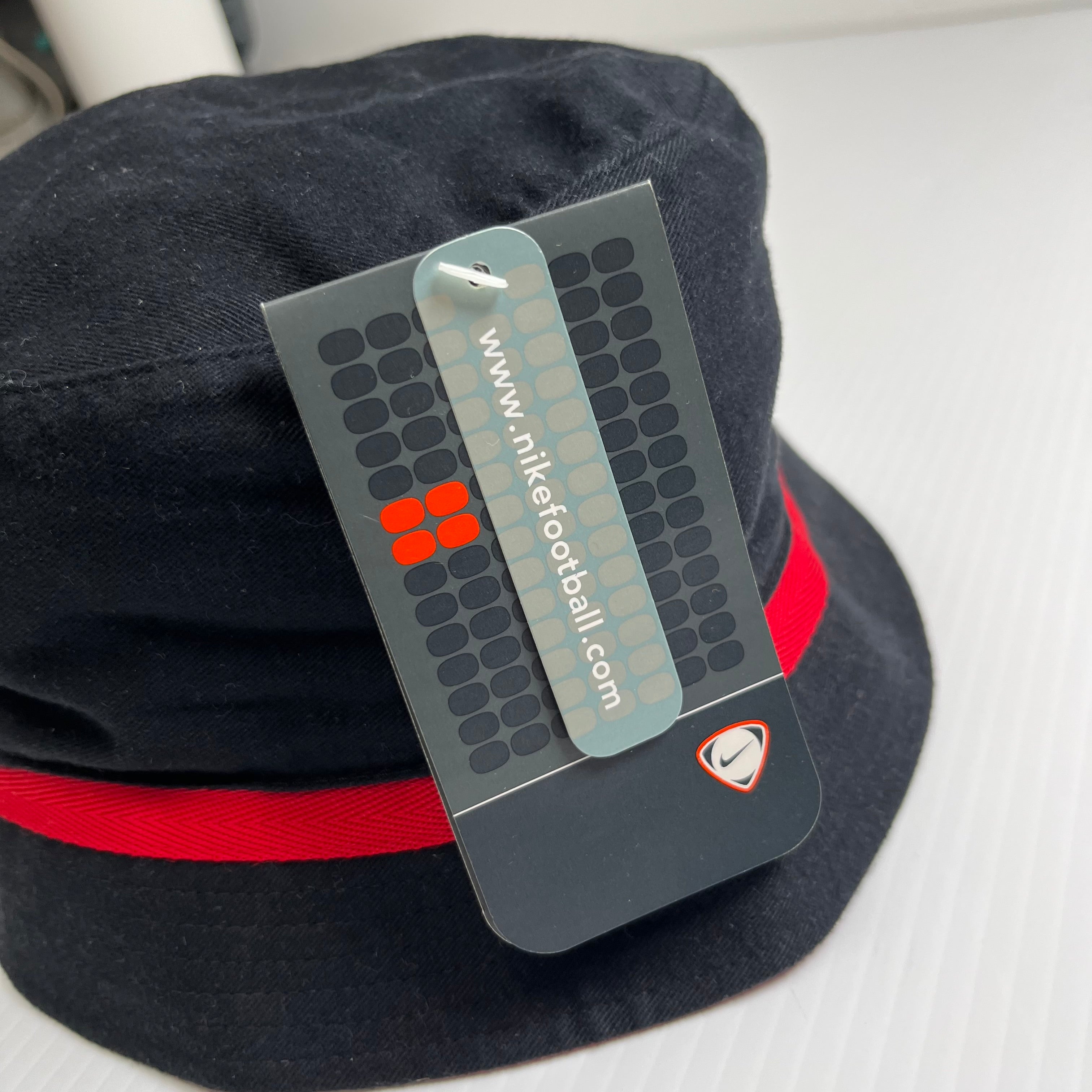 2002 Nike Manchester United Reversible Bucket Hat