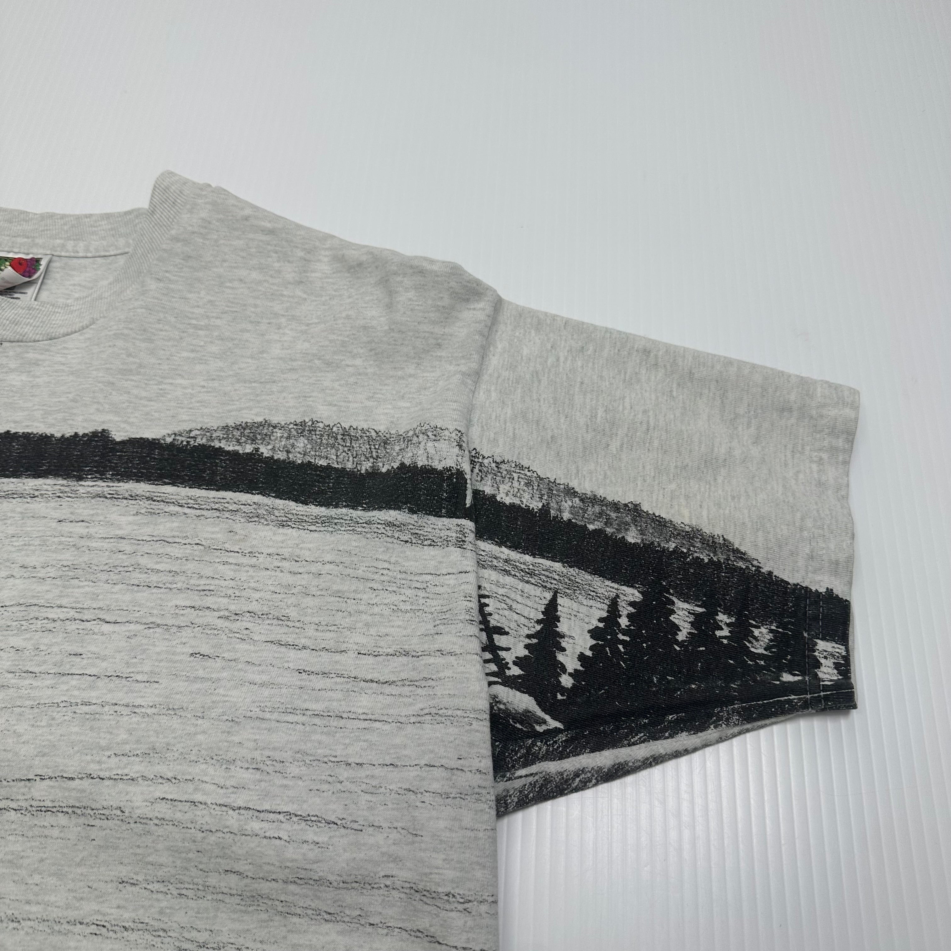 90s Loon Nature AOP Graphic Tee XL