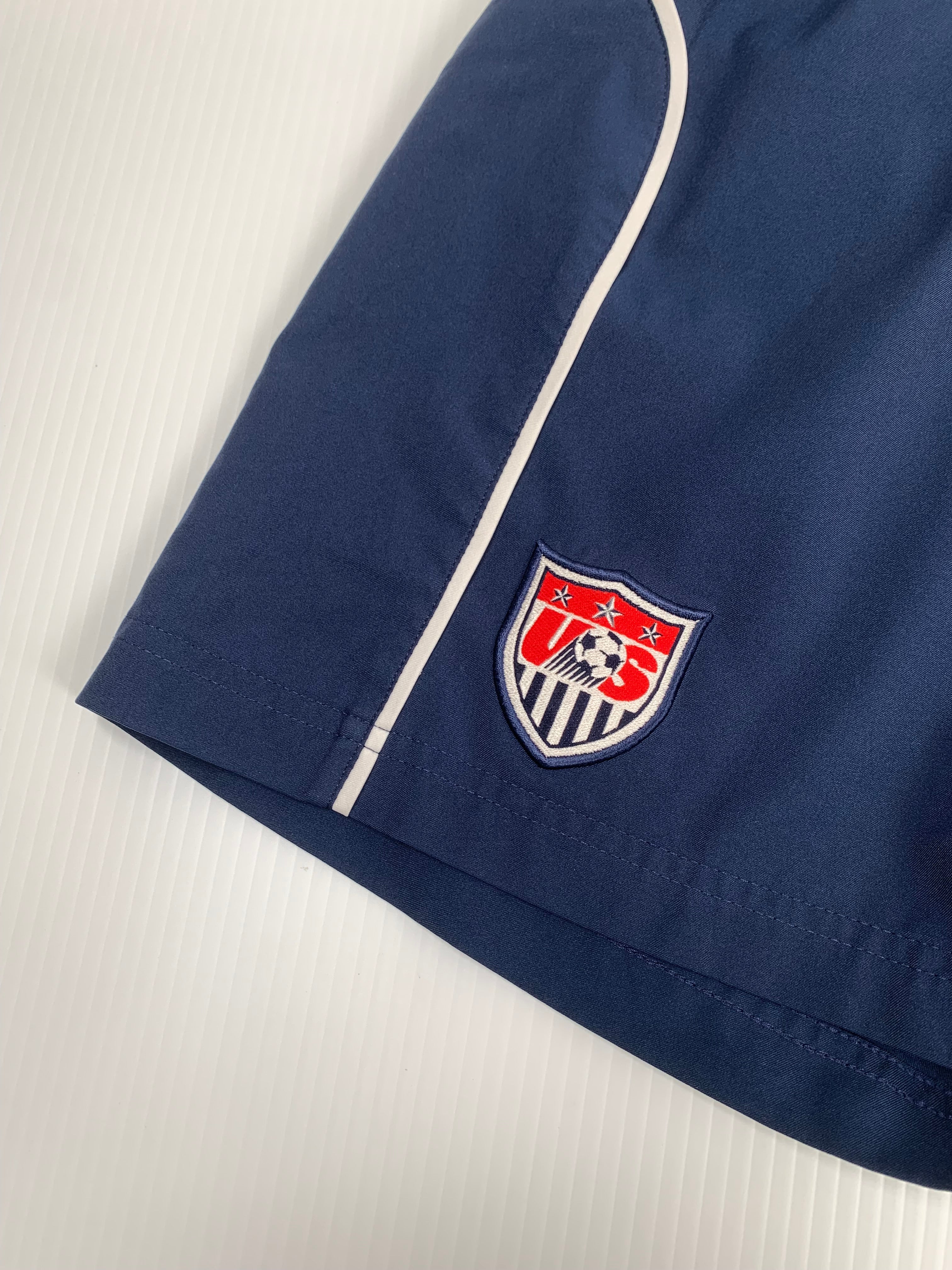 Vintage Nike USA Soccer Shorts S