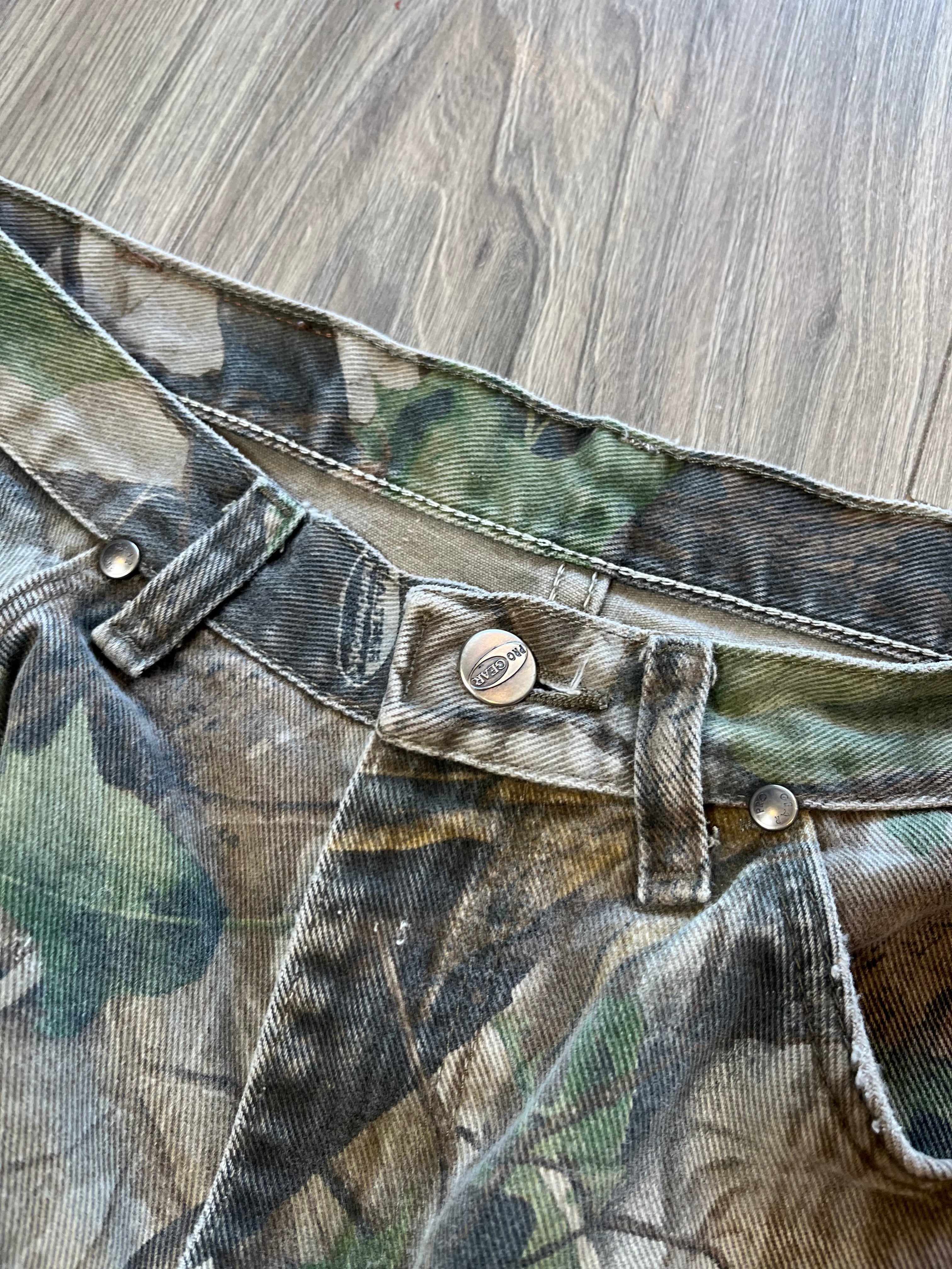 Vintage Pro Gear Real Tree Camo Denim 33