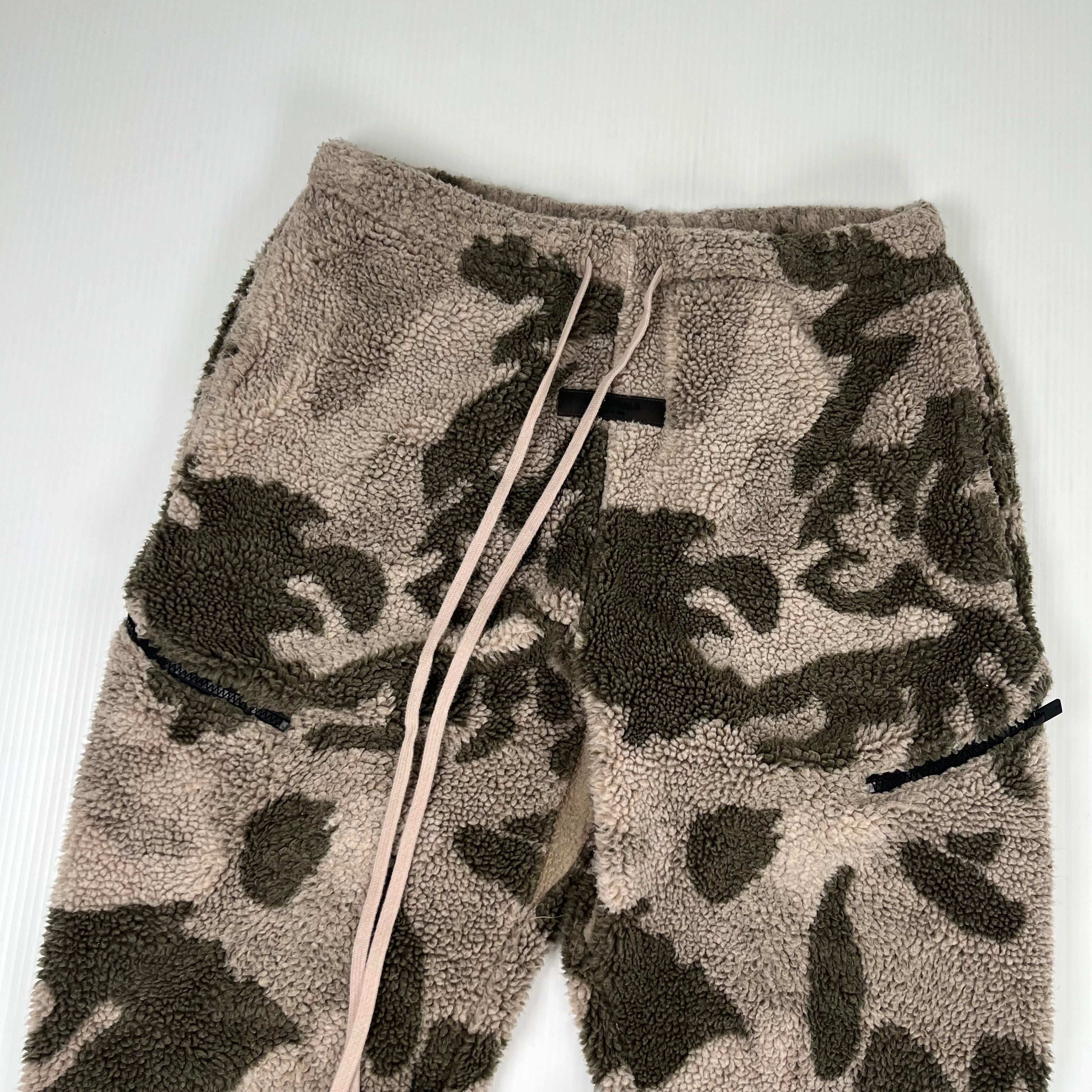 Essentials Fear Of God Camouflage Fleece Pants M