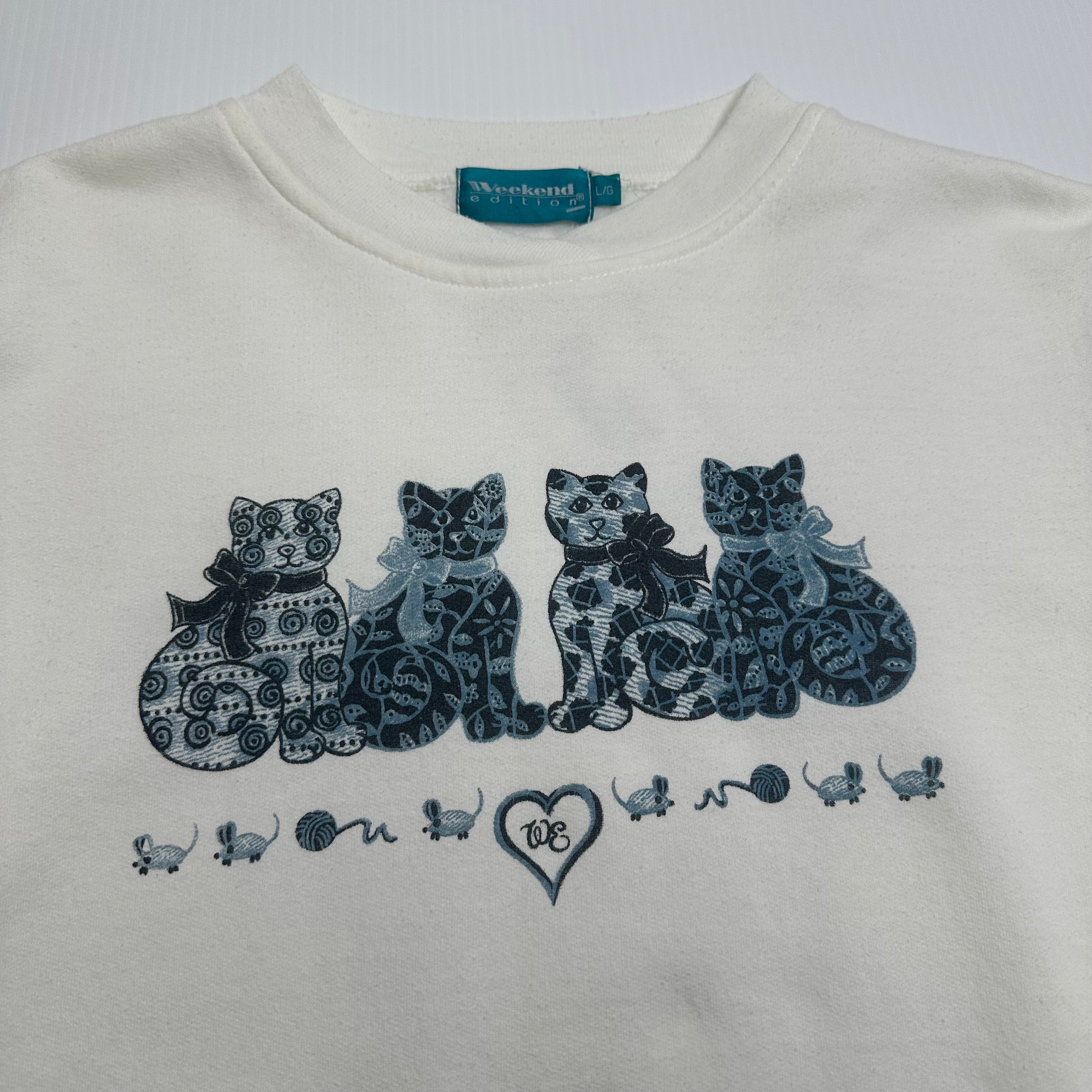 Vintage Weekend Edition Cats Crewneck L