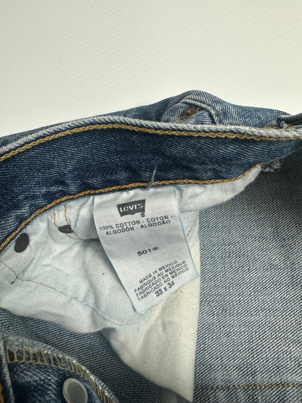 Vintage Levi's 501 Medium Wash Denim 33