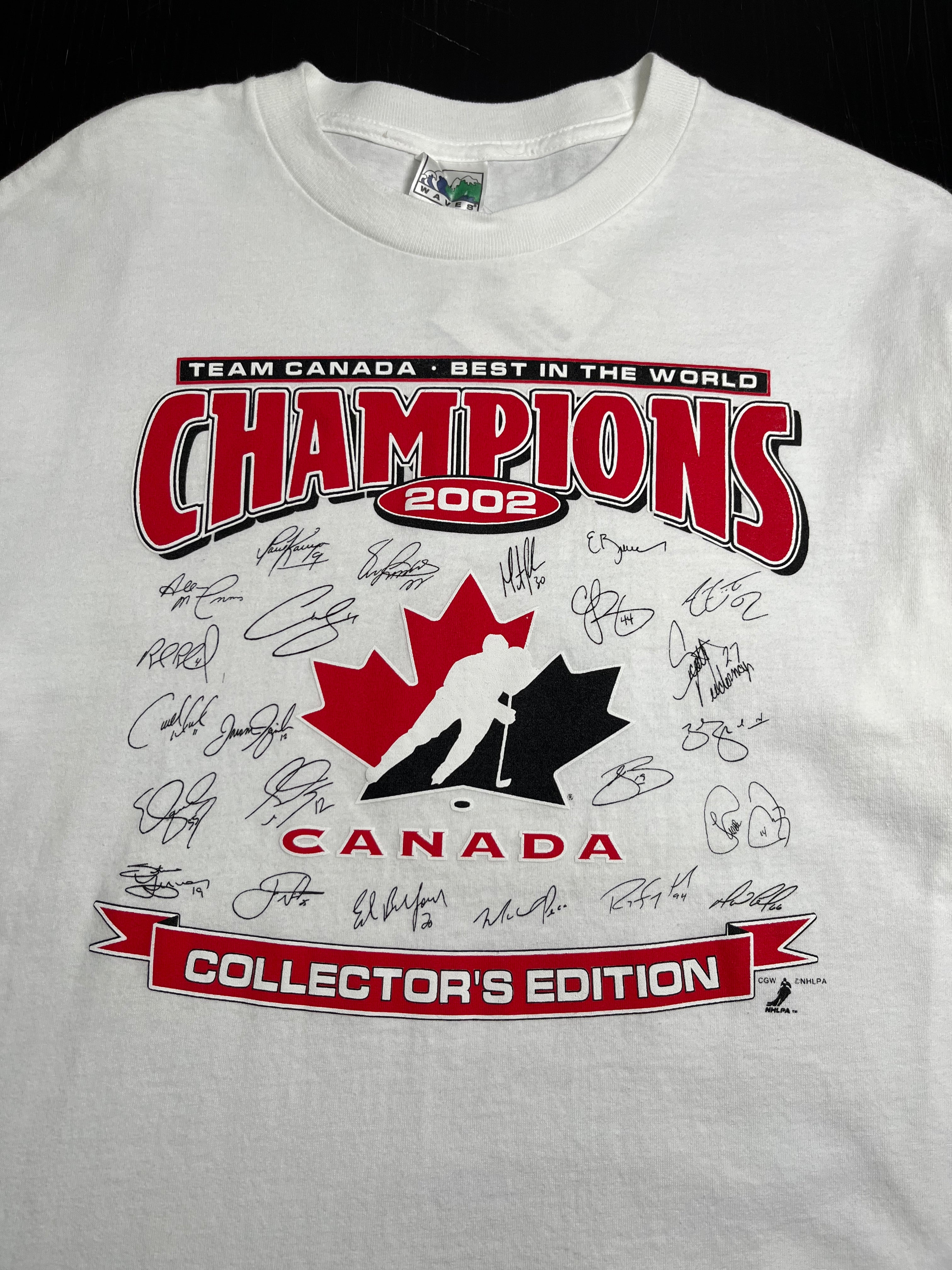 2002 Team Canada Champions Tee L