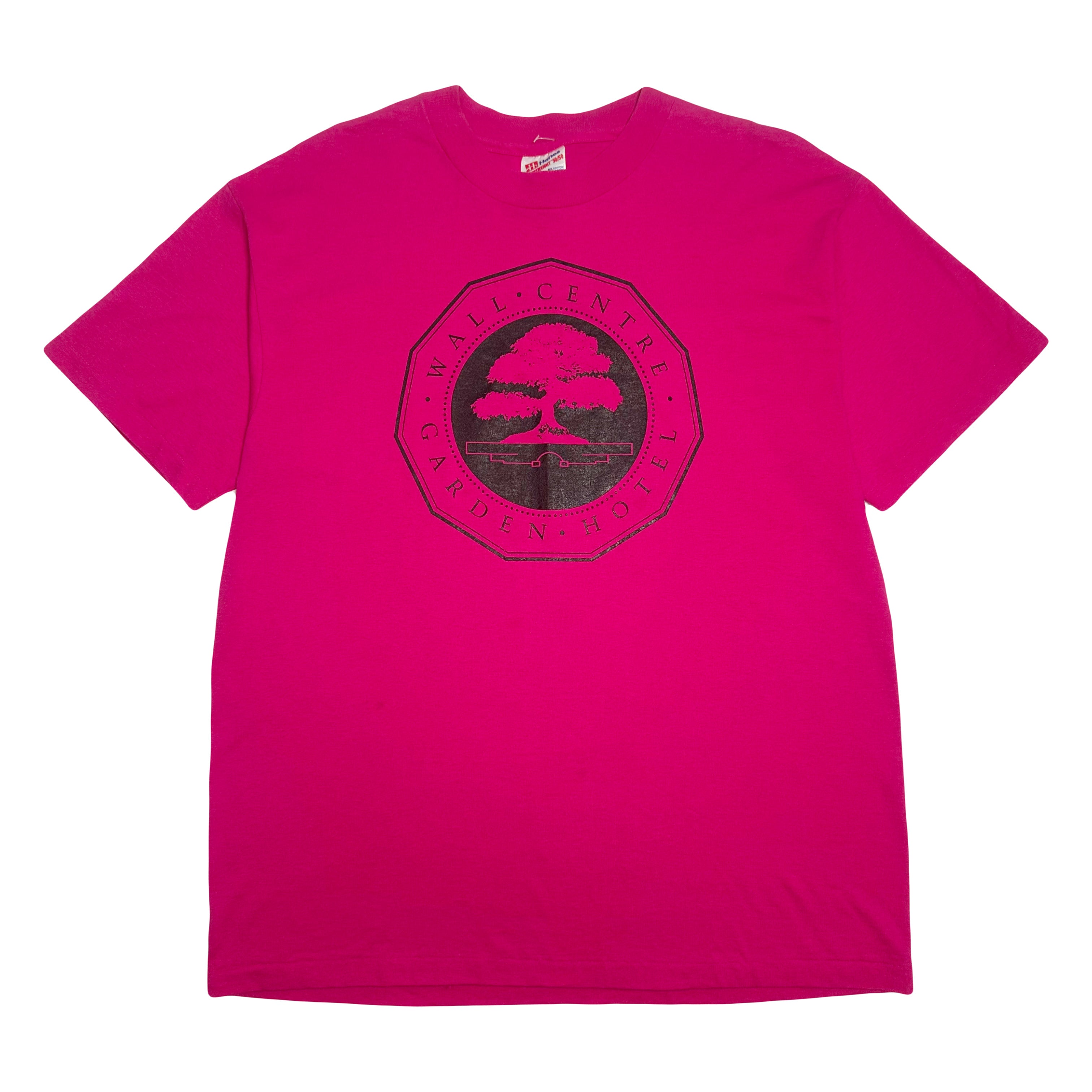 90s Wall Centre Garden Hotel Tee L