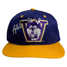 Load image into Gallery viewer, Vintage UW University of Washington Huskies Snapback

