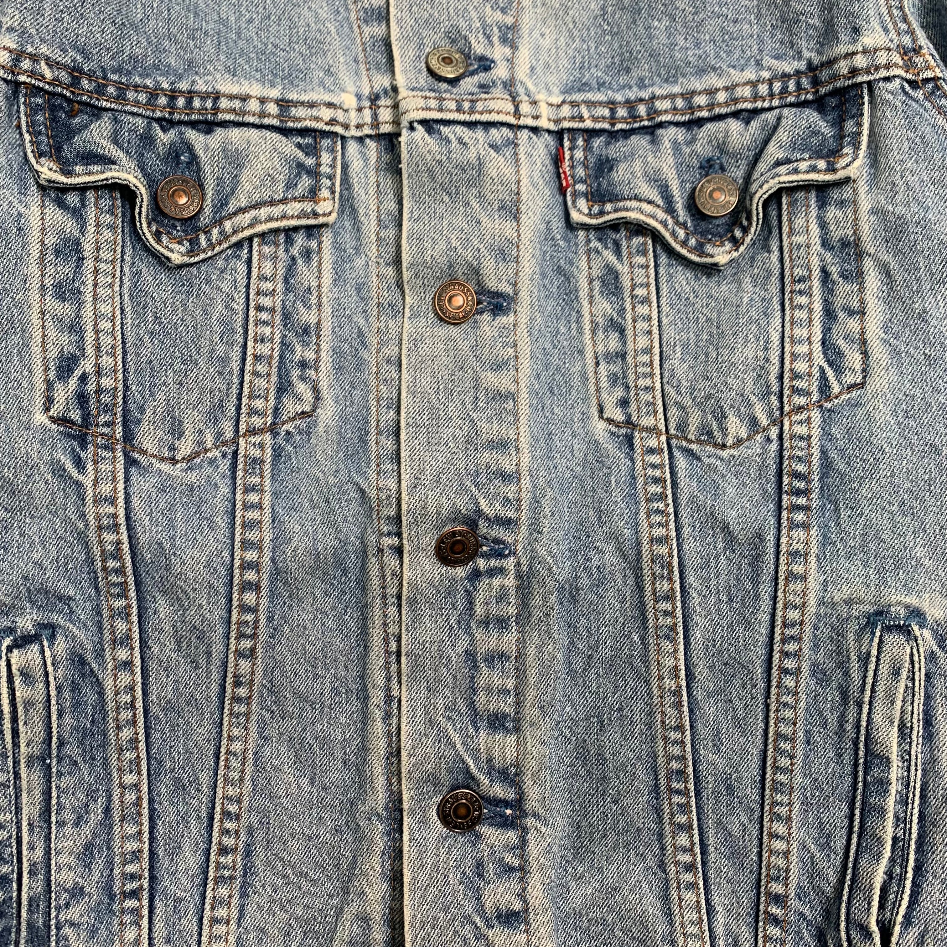 Vintage Light Wash Levi's Denim Jacket Women's XL