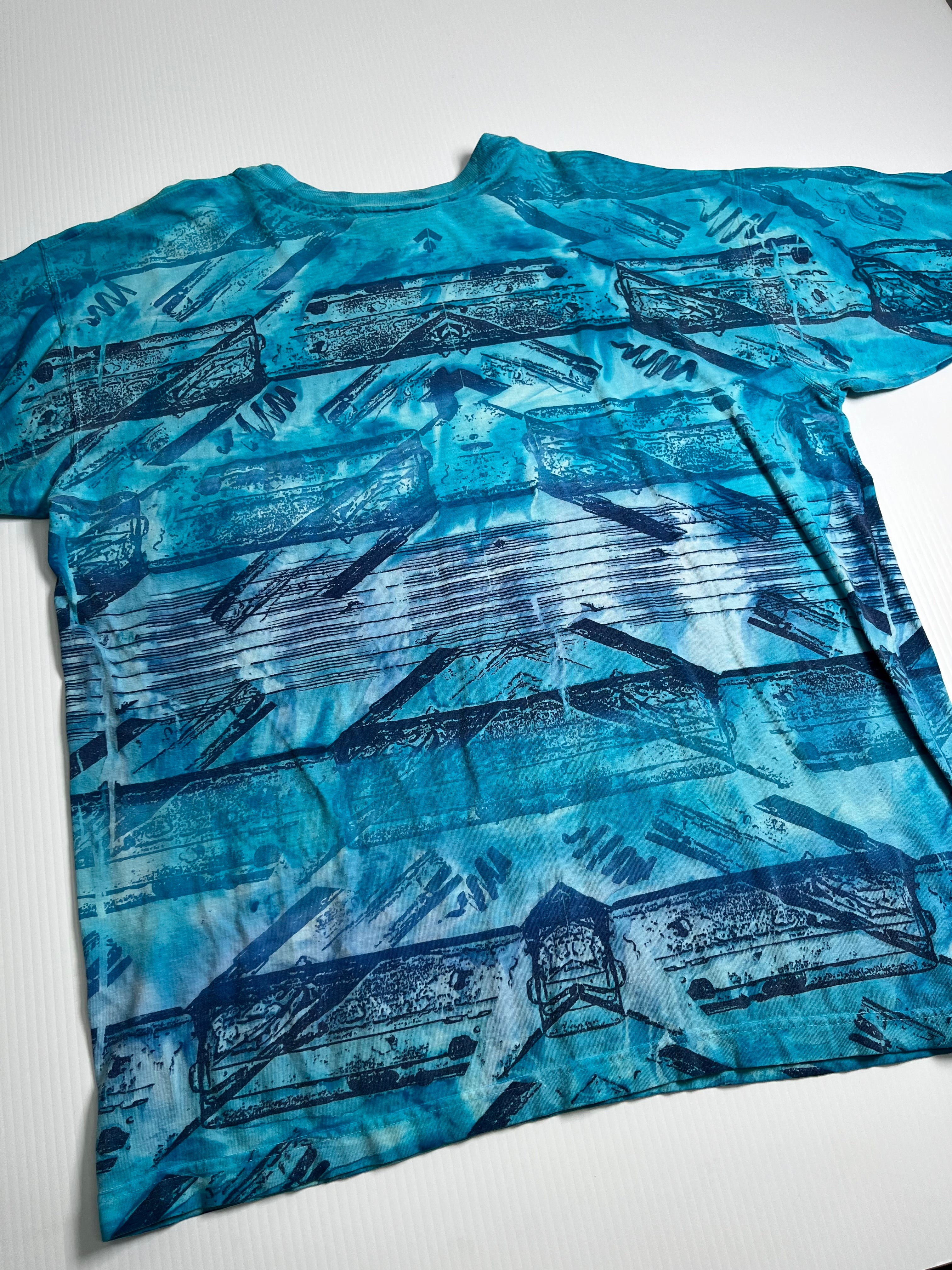 Vintage Ocean Blue AOP Tee L