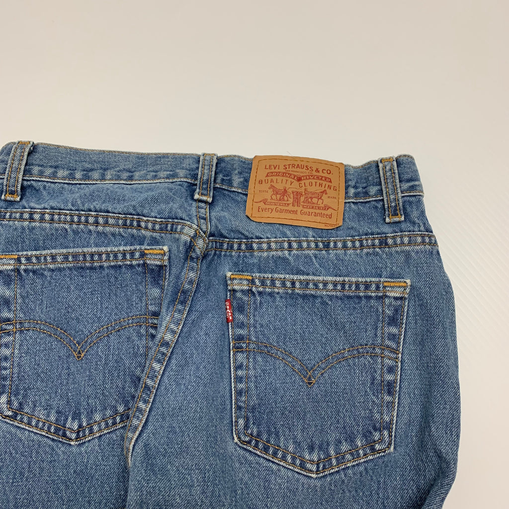 Vintage Medium Wash Levi’s 512 28x31.5