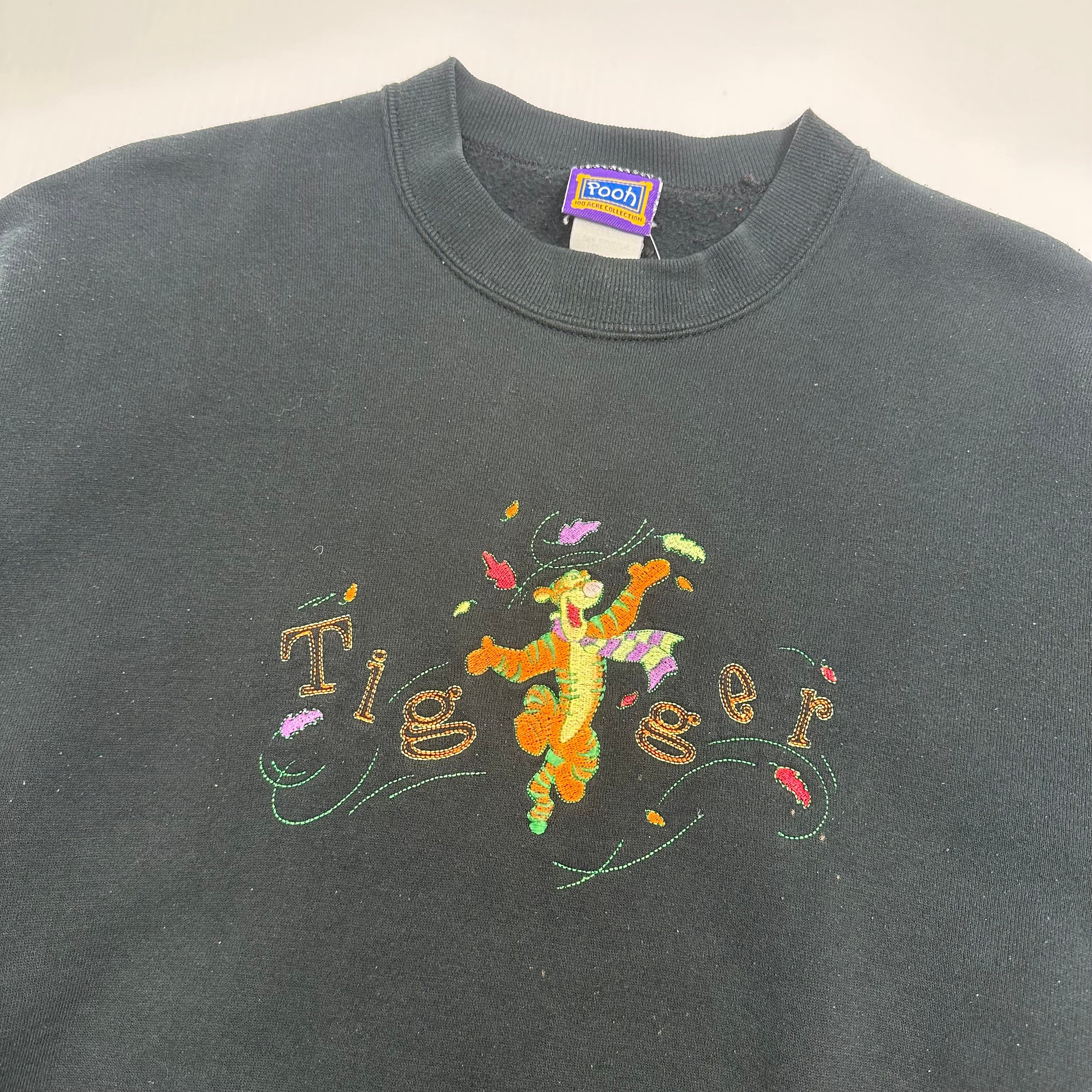Vintage Tigger Embroidered Crewneck XL