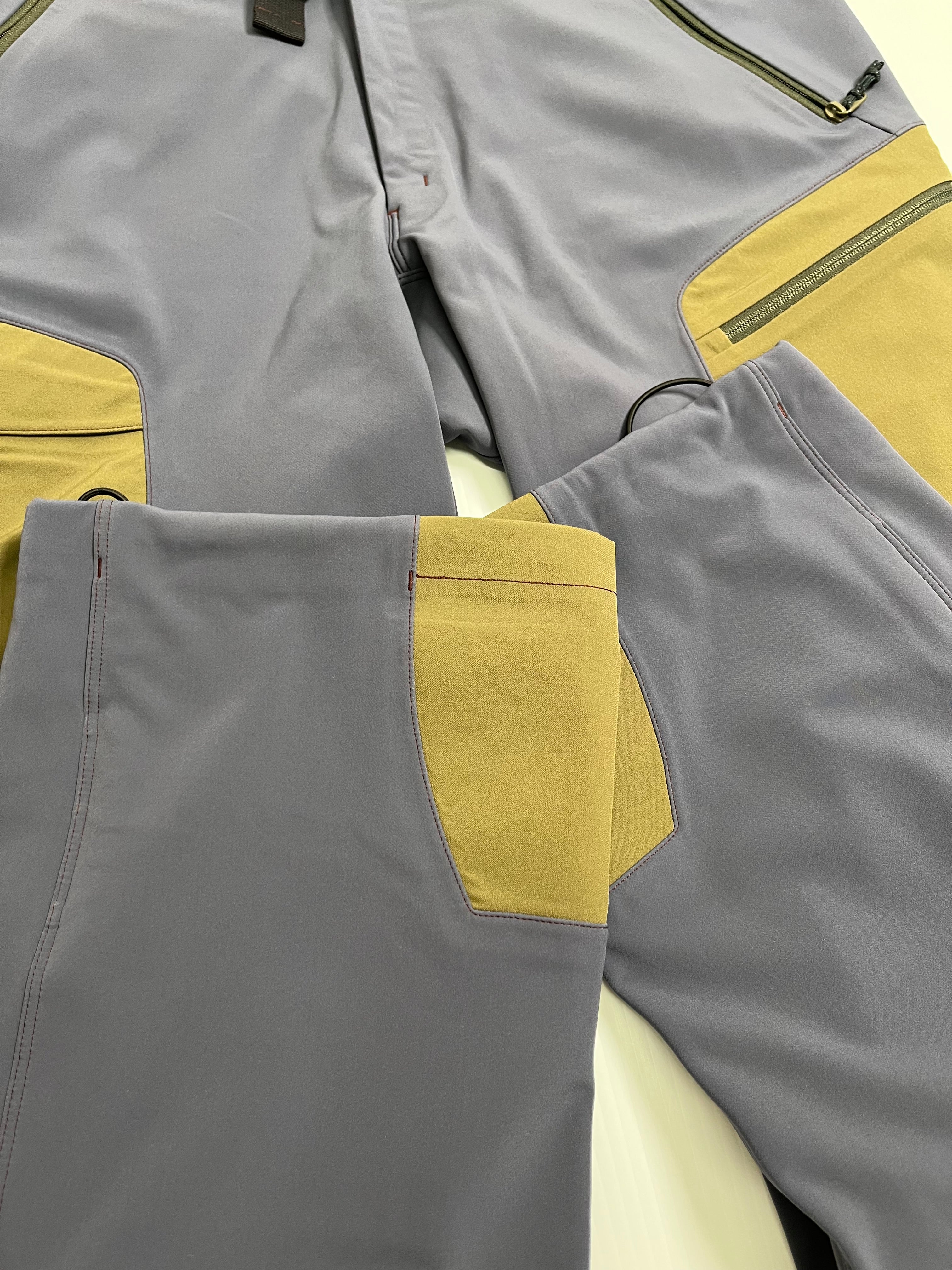 Arc'teryx Two-Tone Hiking Pants 34