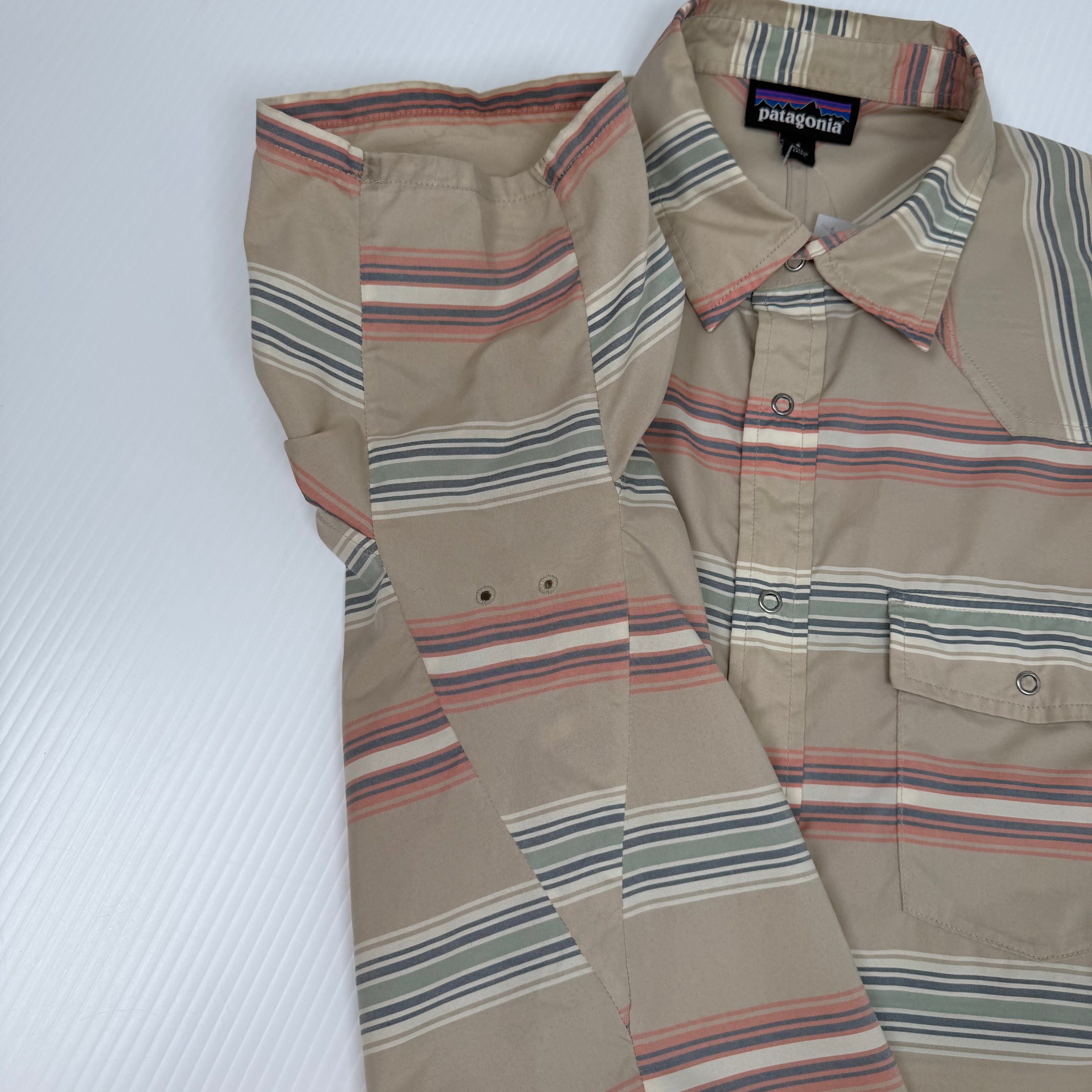 Patagonia Stripe Short Sleeve Button Up Shirt S