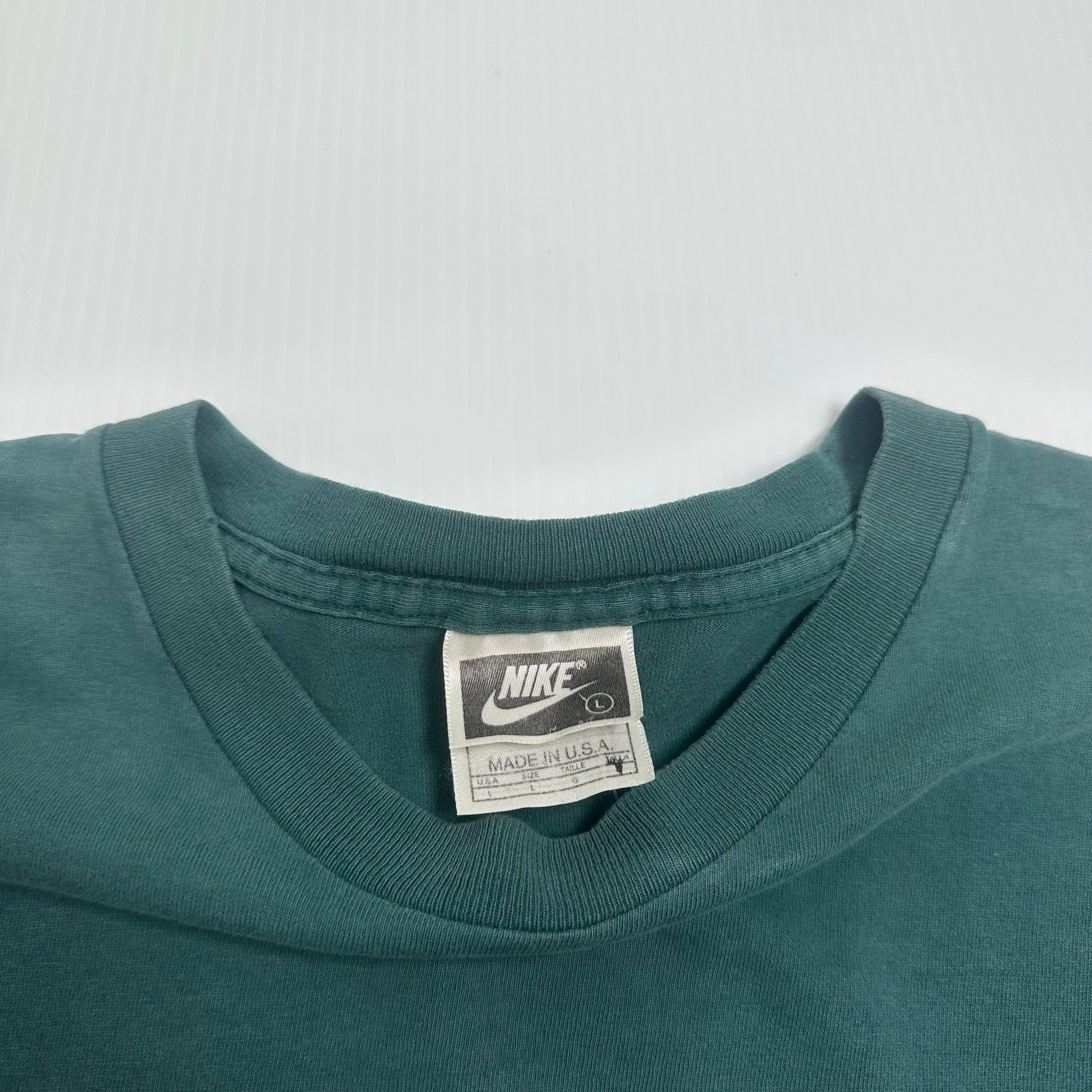 90s Nike Mini Logo Tee L