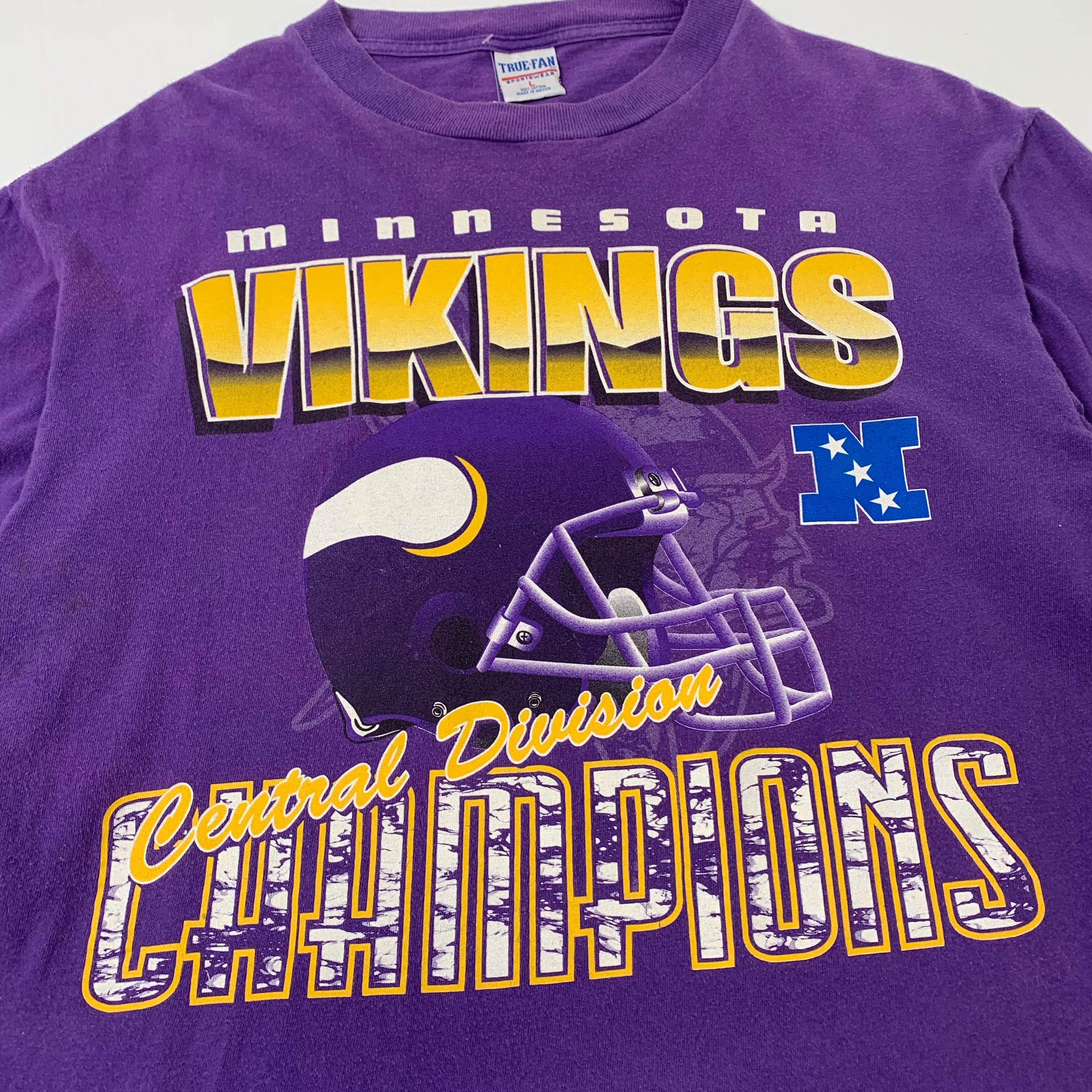 Vintage Minnesota Vikings NFL Central Division Champs Tee L