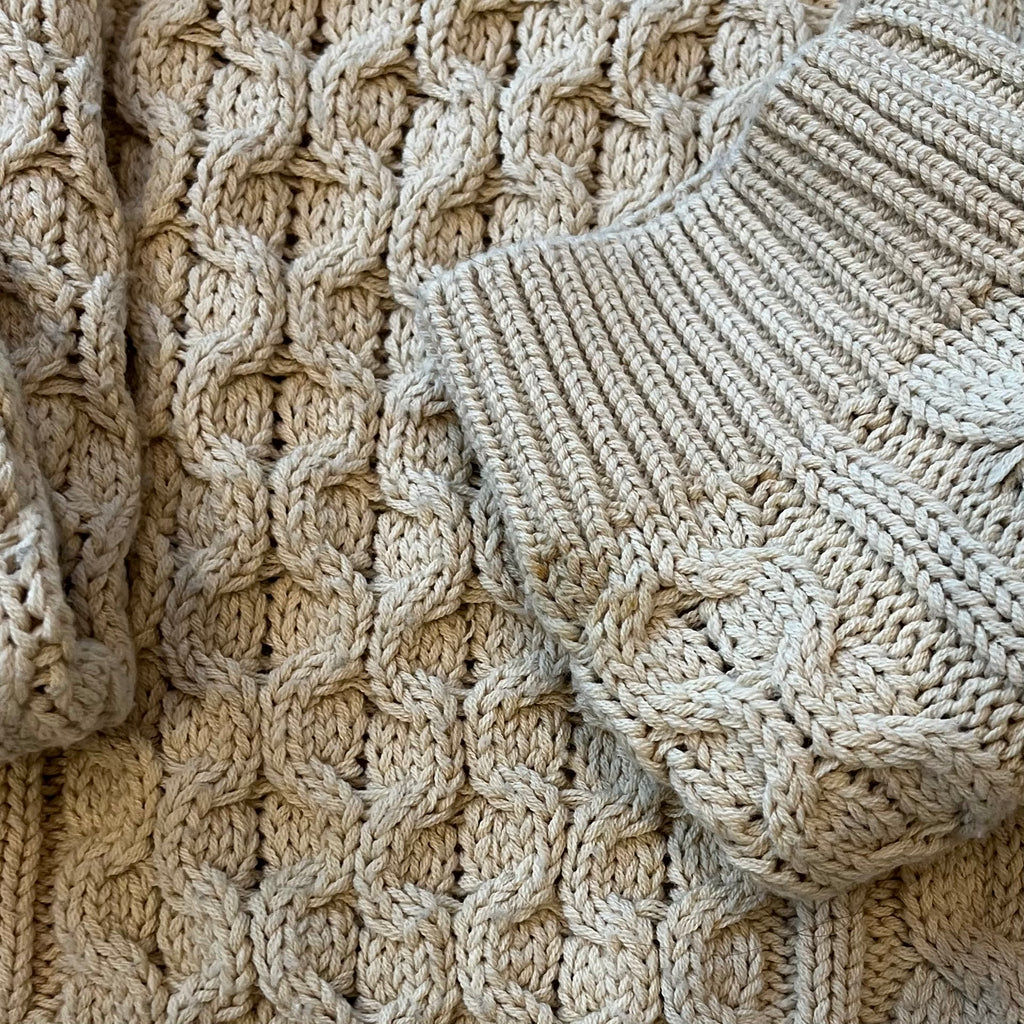 Nike Big Swoosh Cable Knit Sweater L