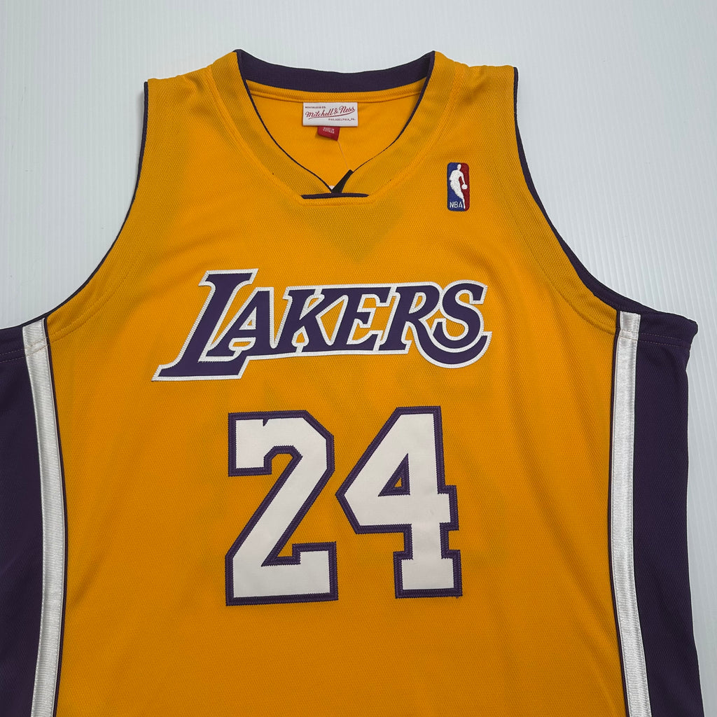 Mitchell & Ness LA Lakers Kobe Bryant #24 Basketball Jersey L