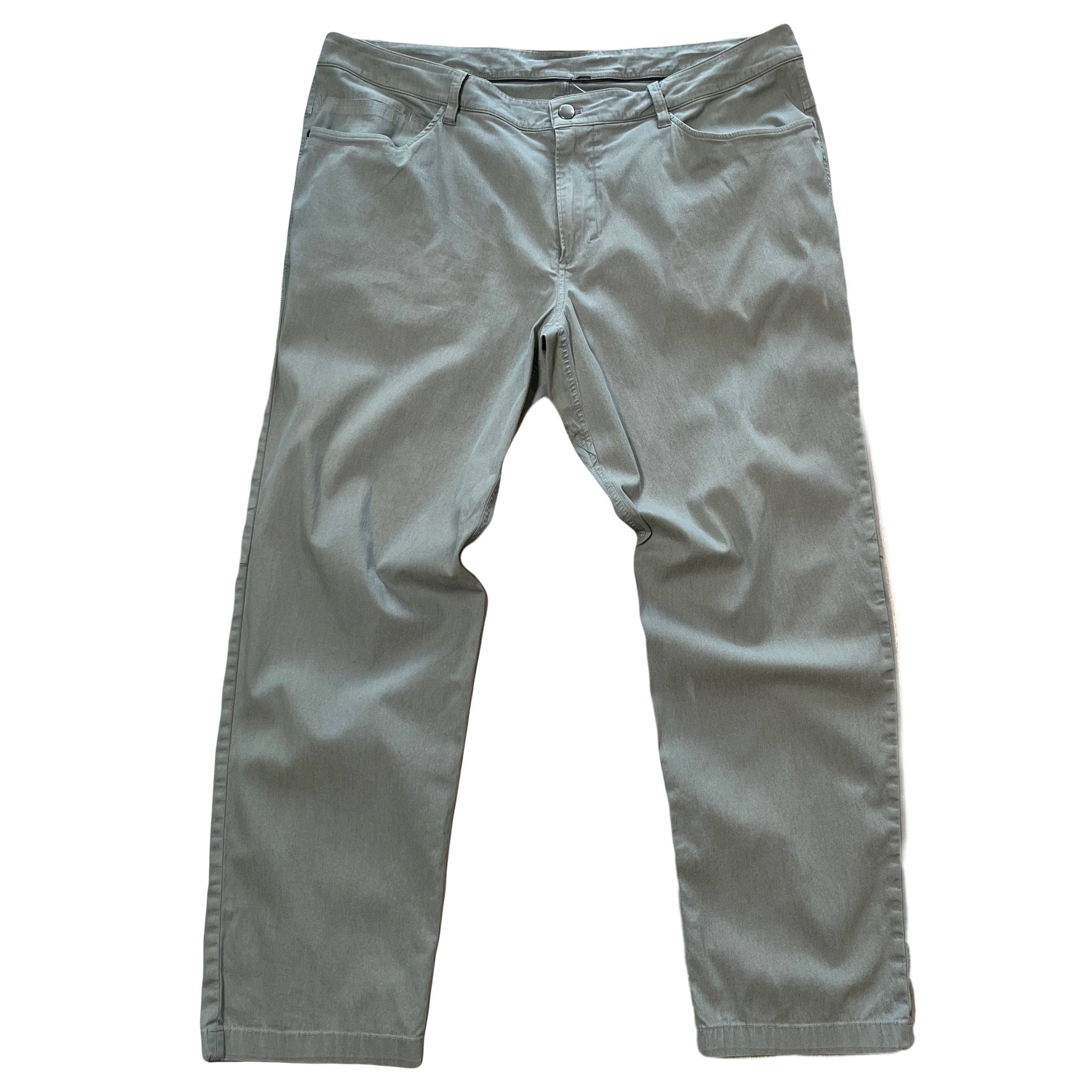 Lululemon Lightweight Pants 38