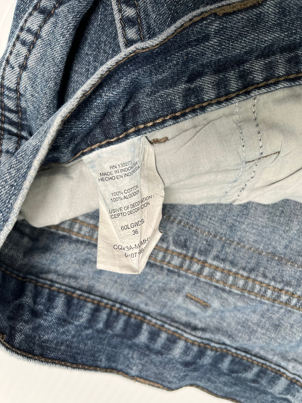 Vintage Wrangler Cargo Denim Shorts 36