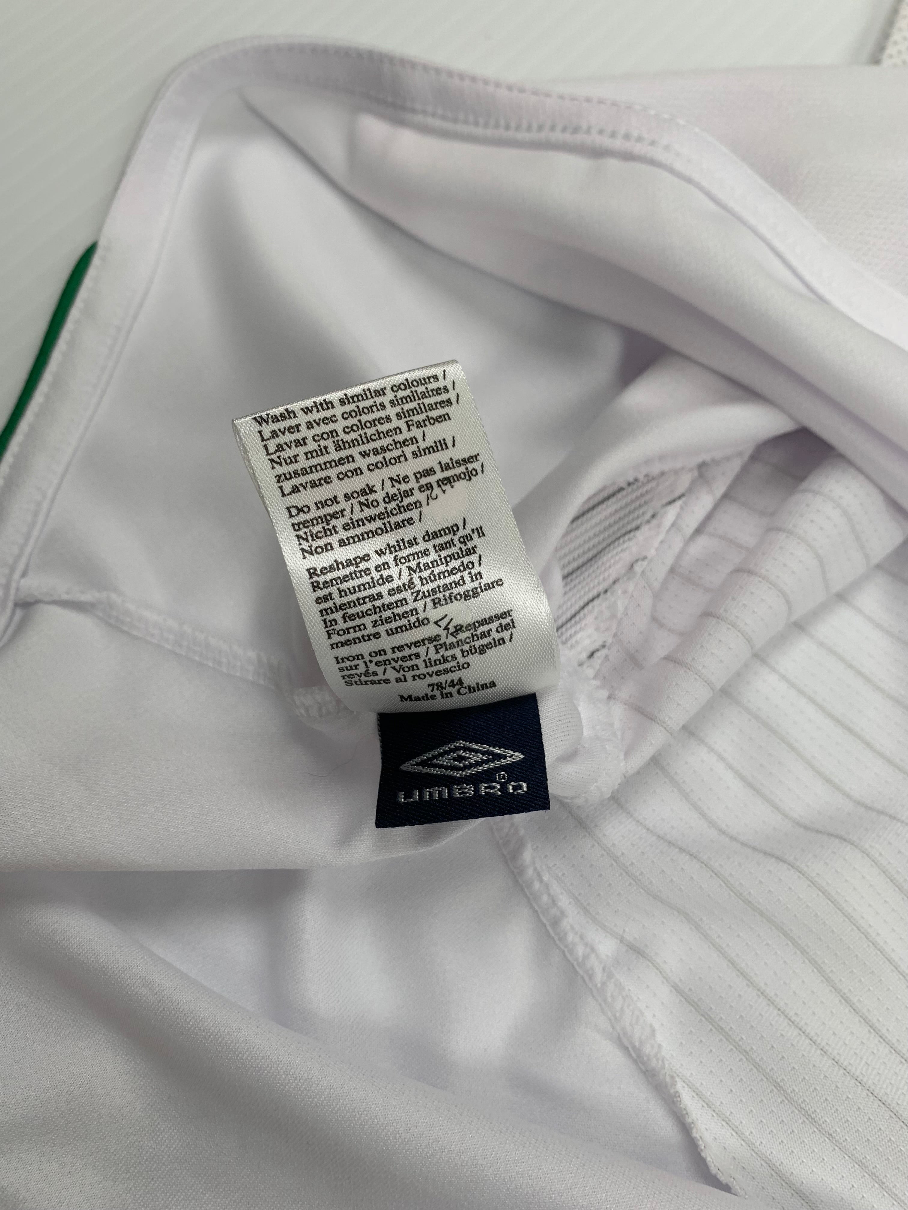 2006 Umbro Ireland Away Kit L
