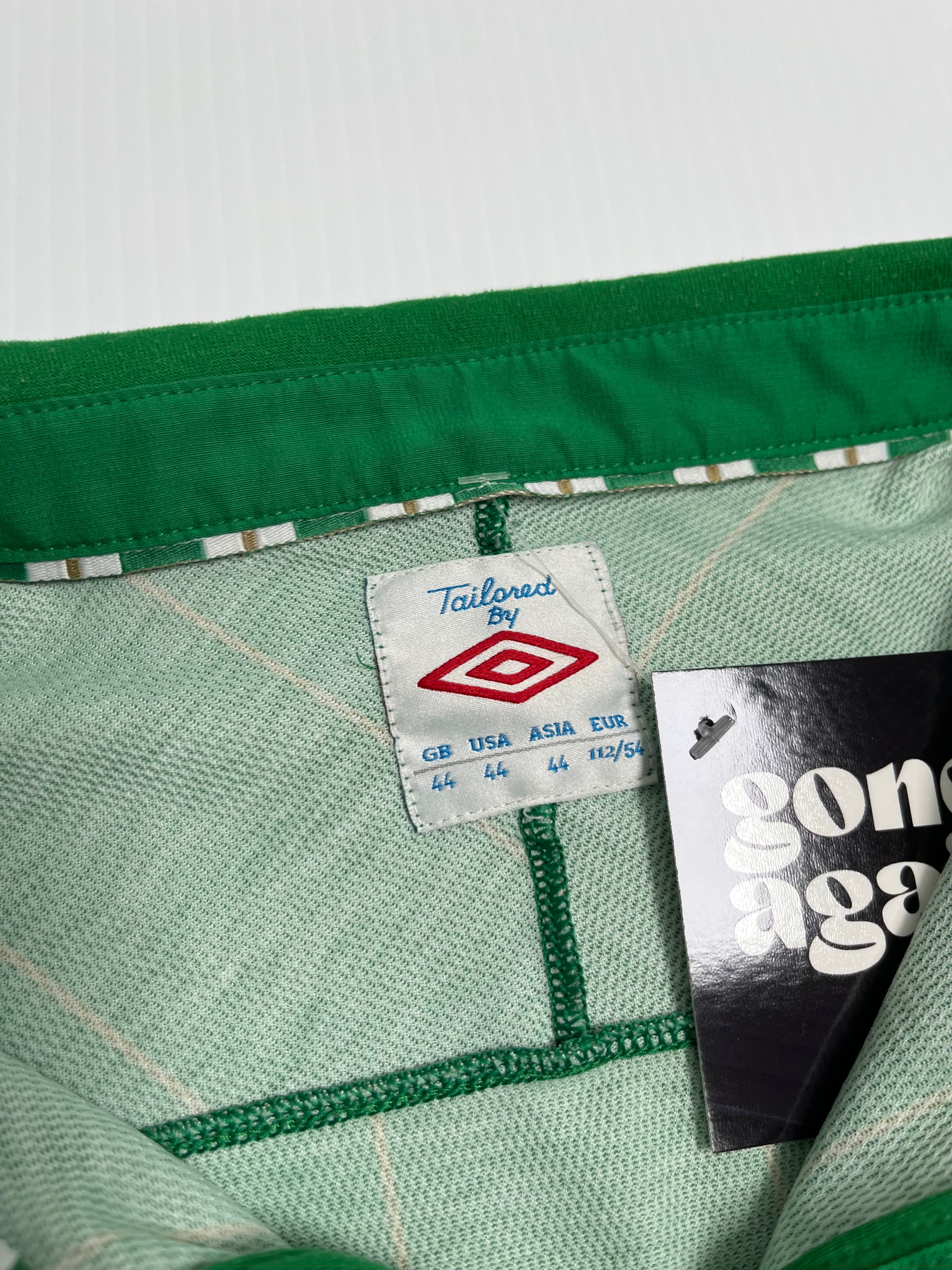 2021 Umbro Ireland Retro Football Kit L