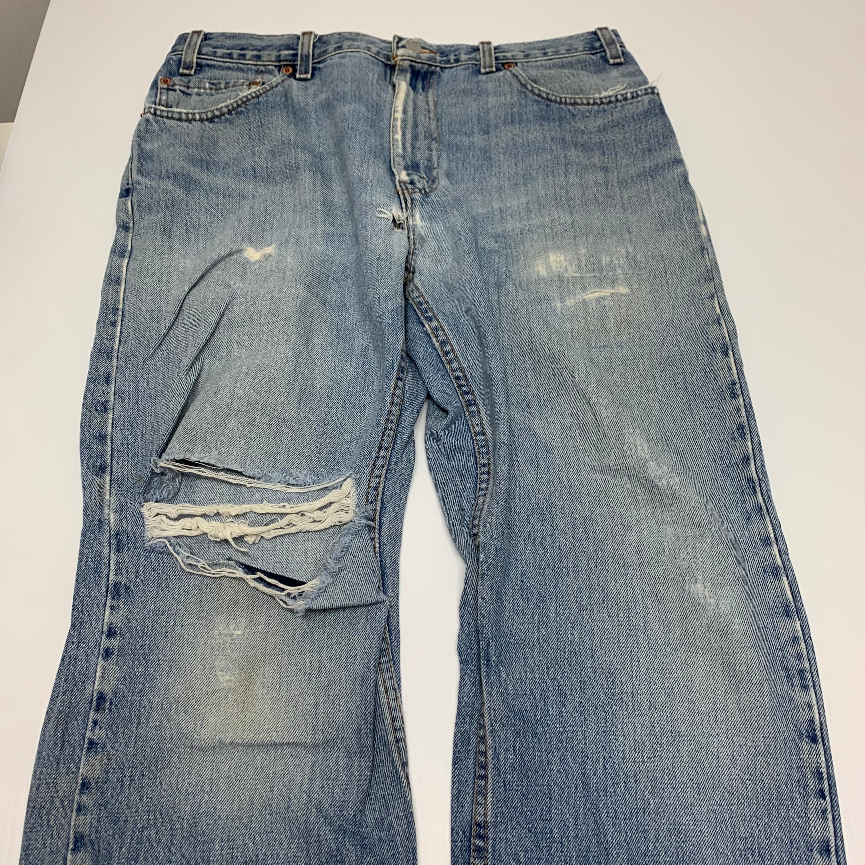 Vintage Light Wash Levi’s 505 34x30
