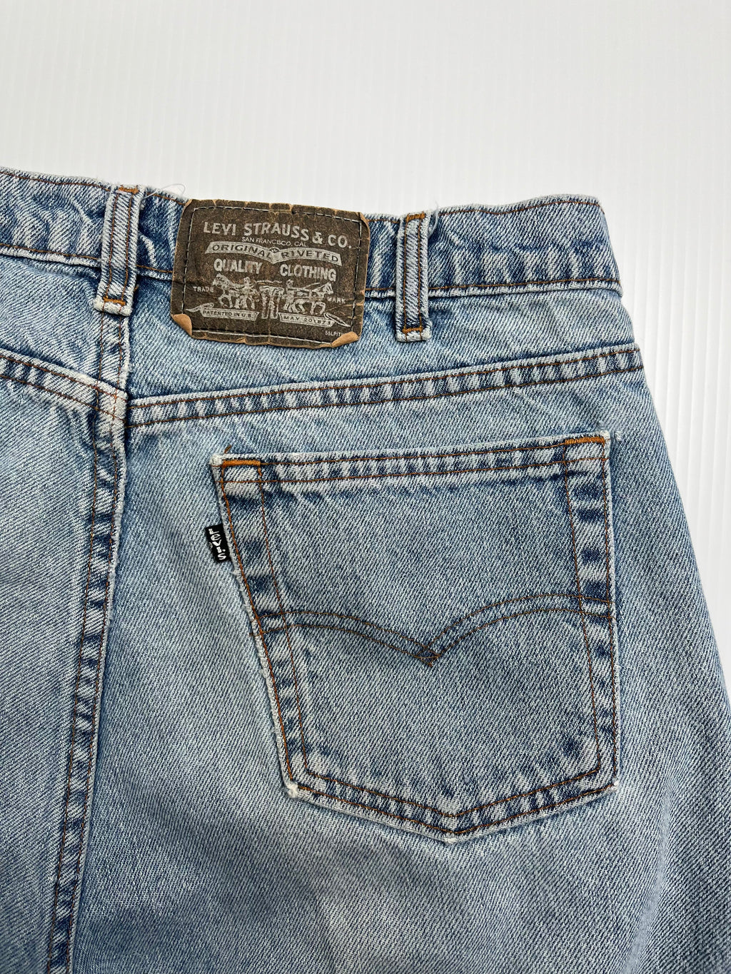 Vintage Levi's Black Tab Baggy Light Wash Denim 34
