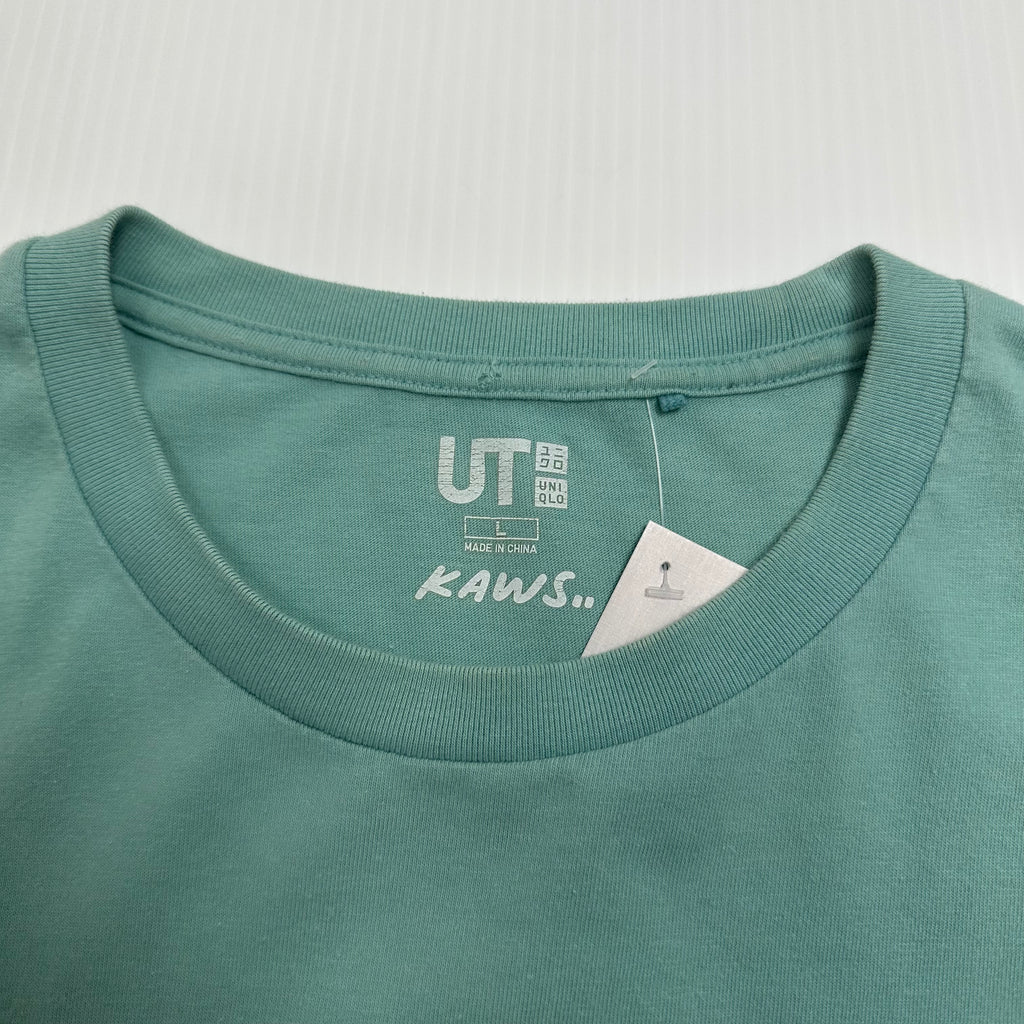 KAWS x Uniqlo Elmo Graphic Tee L