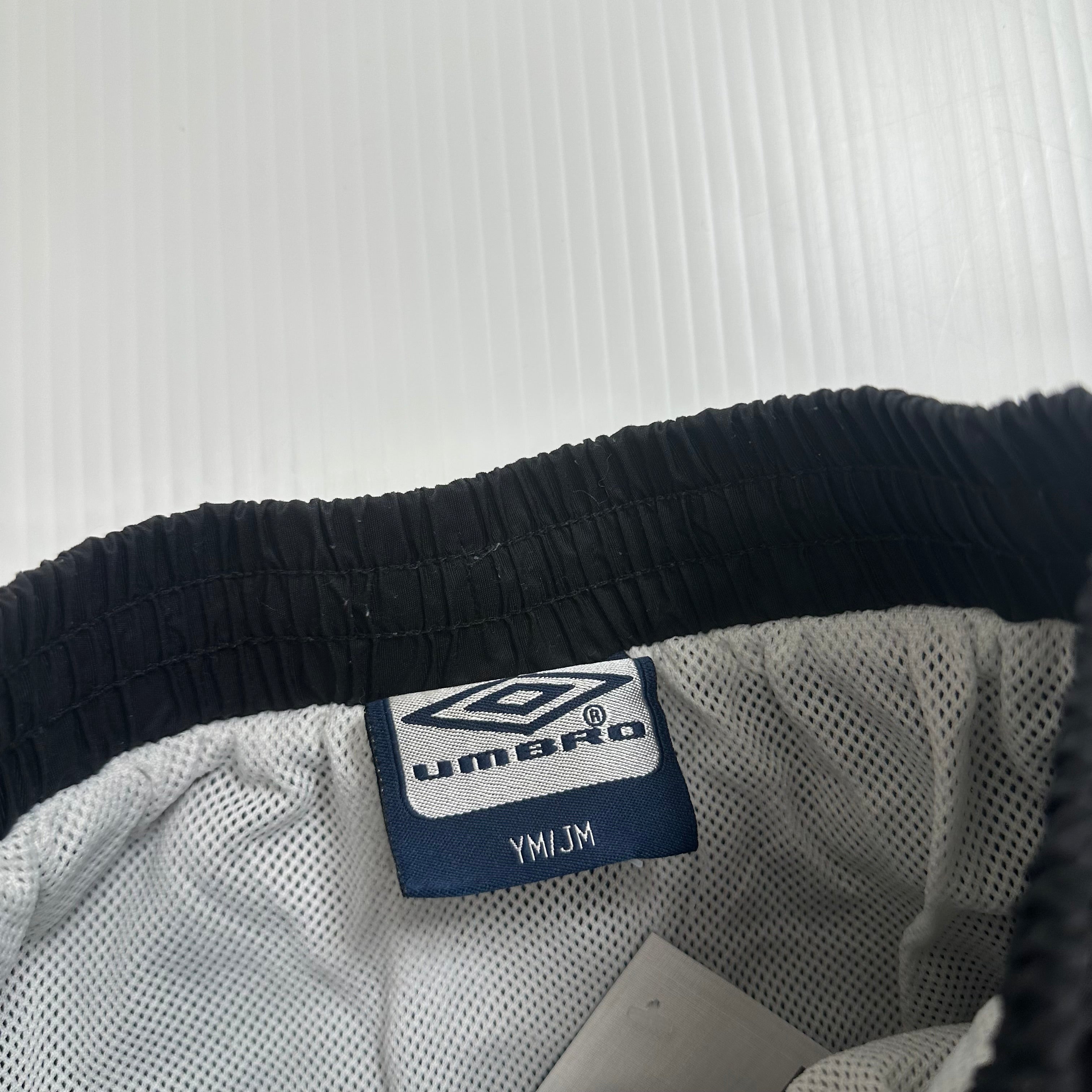 Vintage Umbro Mini Logo Athletic Shorts Youth M