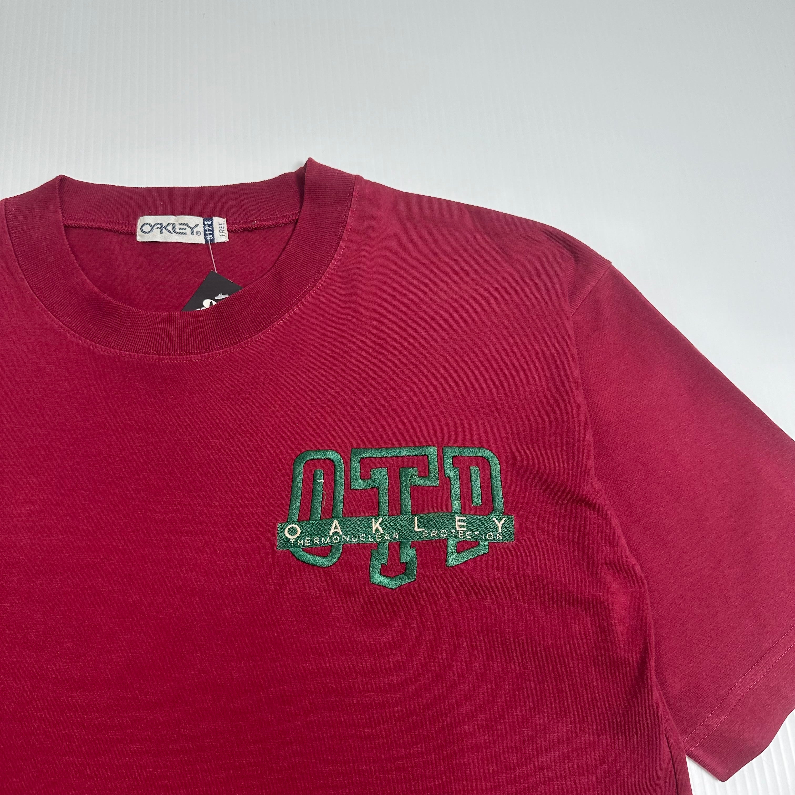 Vintage Oakley Thermonuclear Protection Tee L