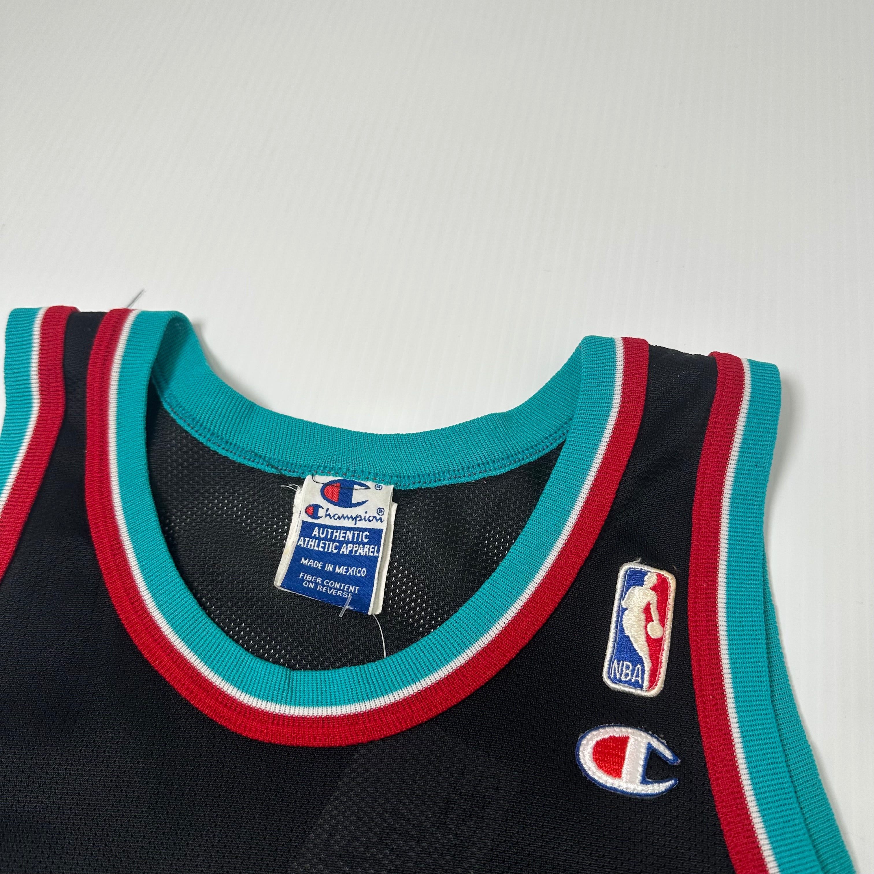 Vintage Champion Vancouver Grizzlies NBA Jersey S