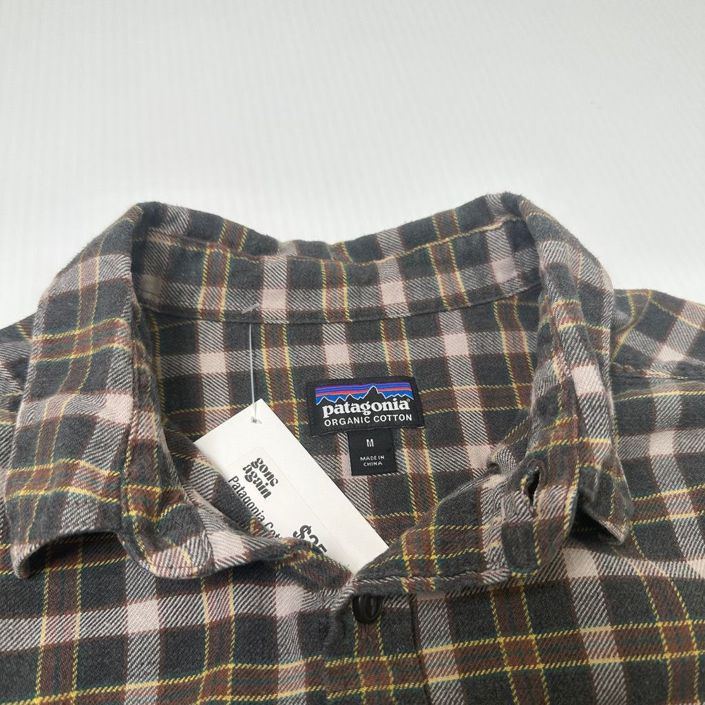 Patagonia Organic Cotton Plaid Button Up Shirt M