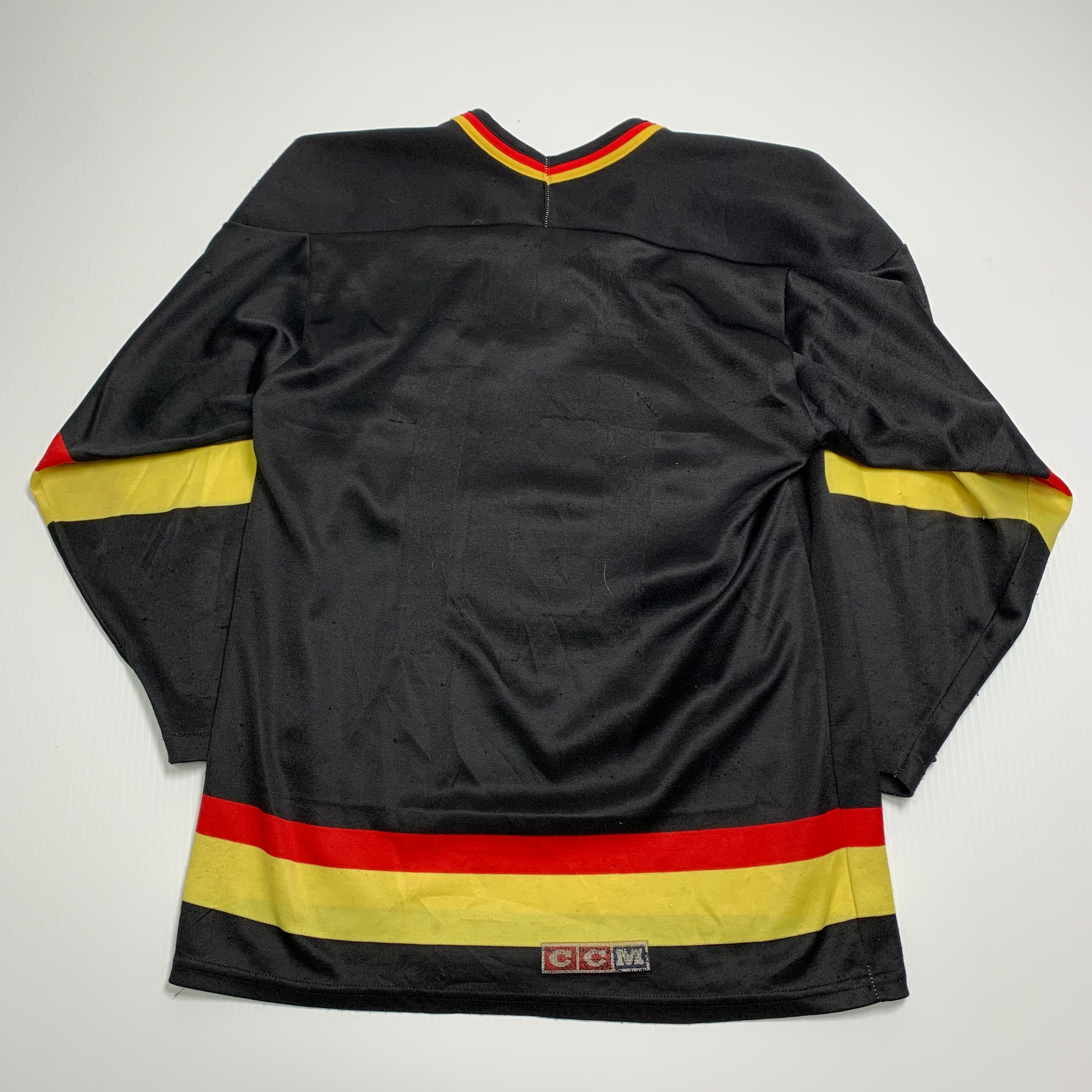 Canucks Flying Skate Jersey S
