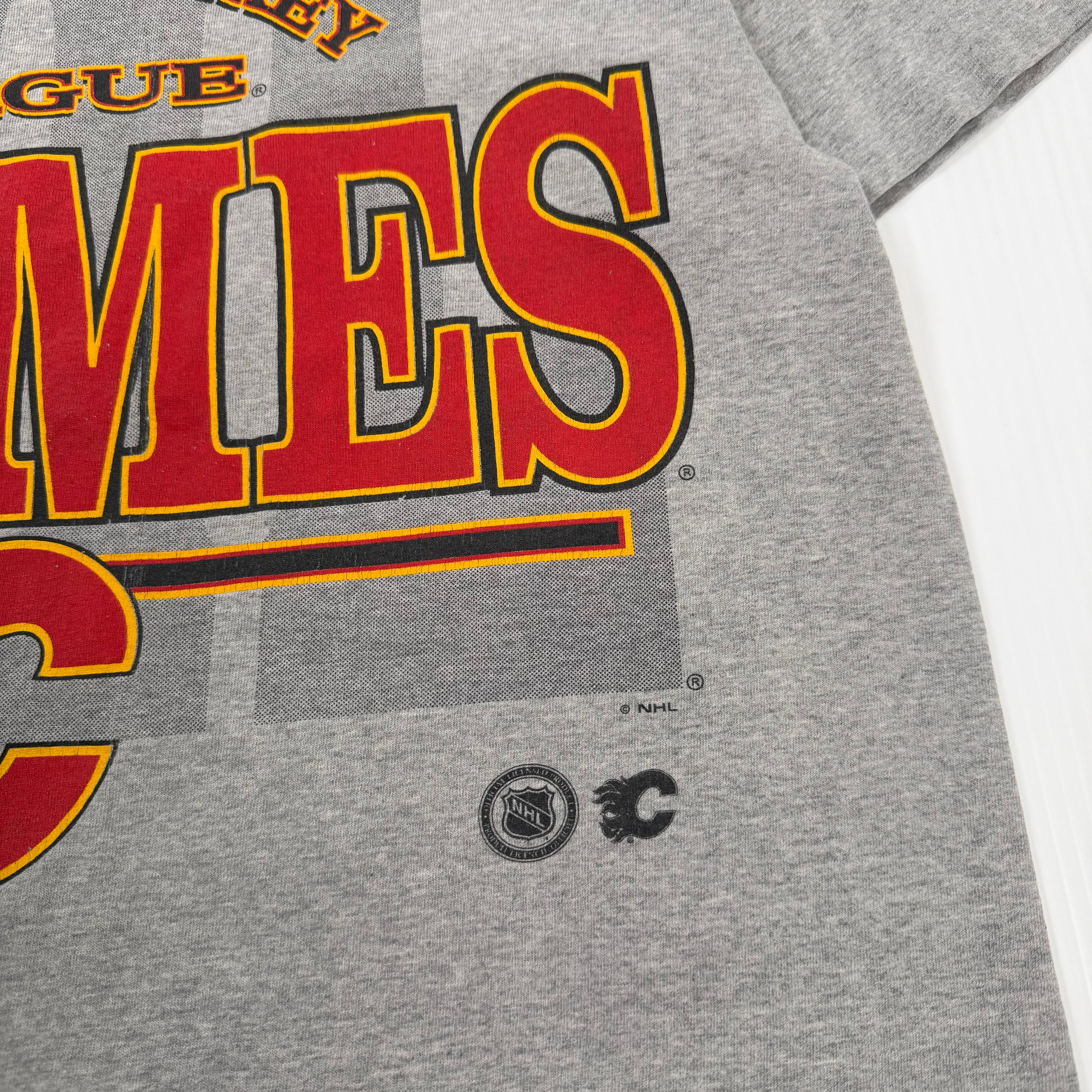 Vintage NHL Calgary Flames Graphic Tee M