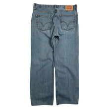 Load image into Gallery viewer, Levi&#39;s 581 Medium Wash Denim 36
