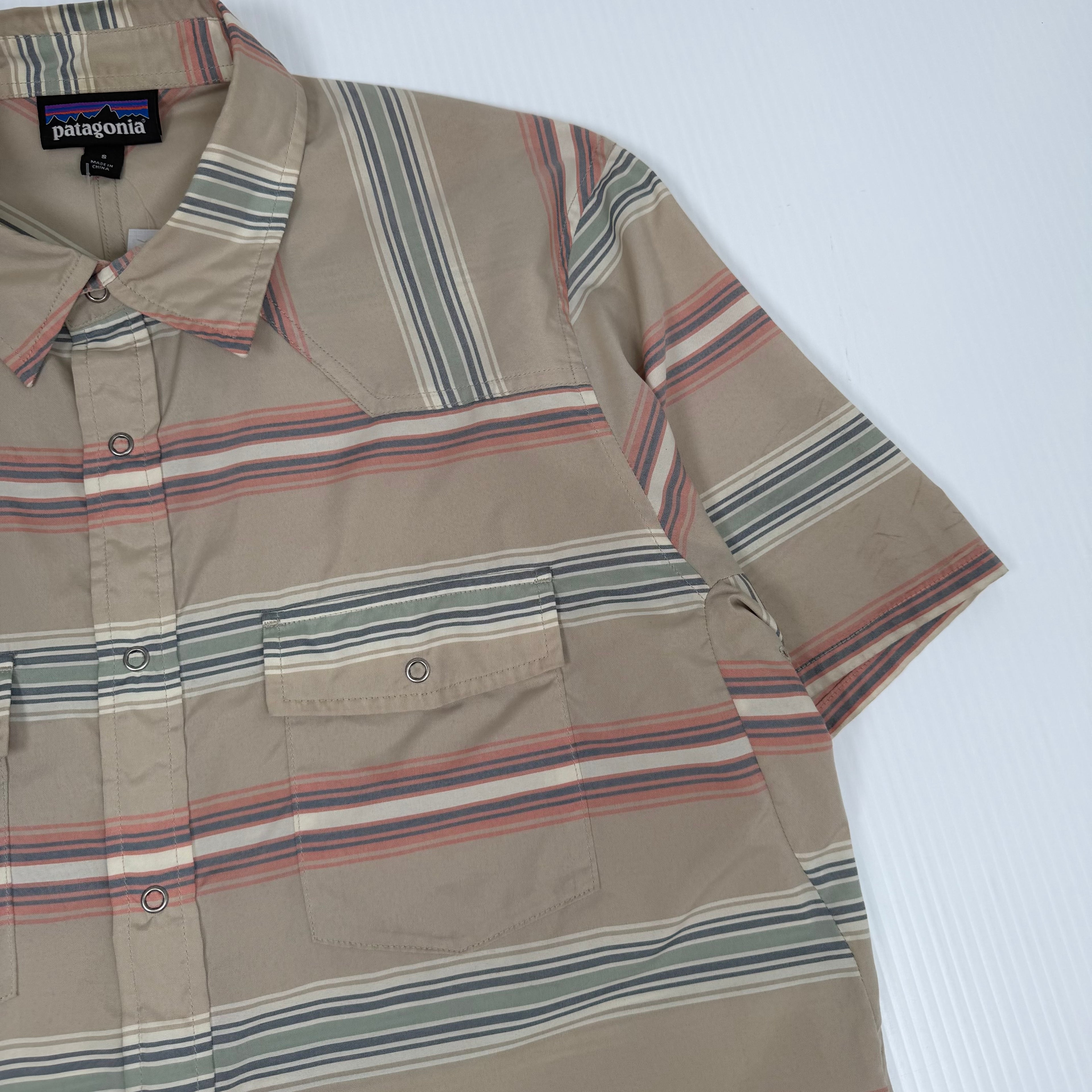 Patagonia Stripe Short Sleeve Button Up Shirt S
