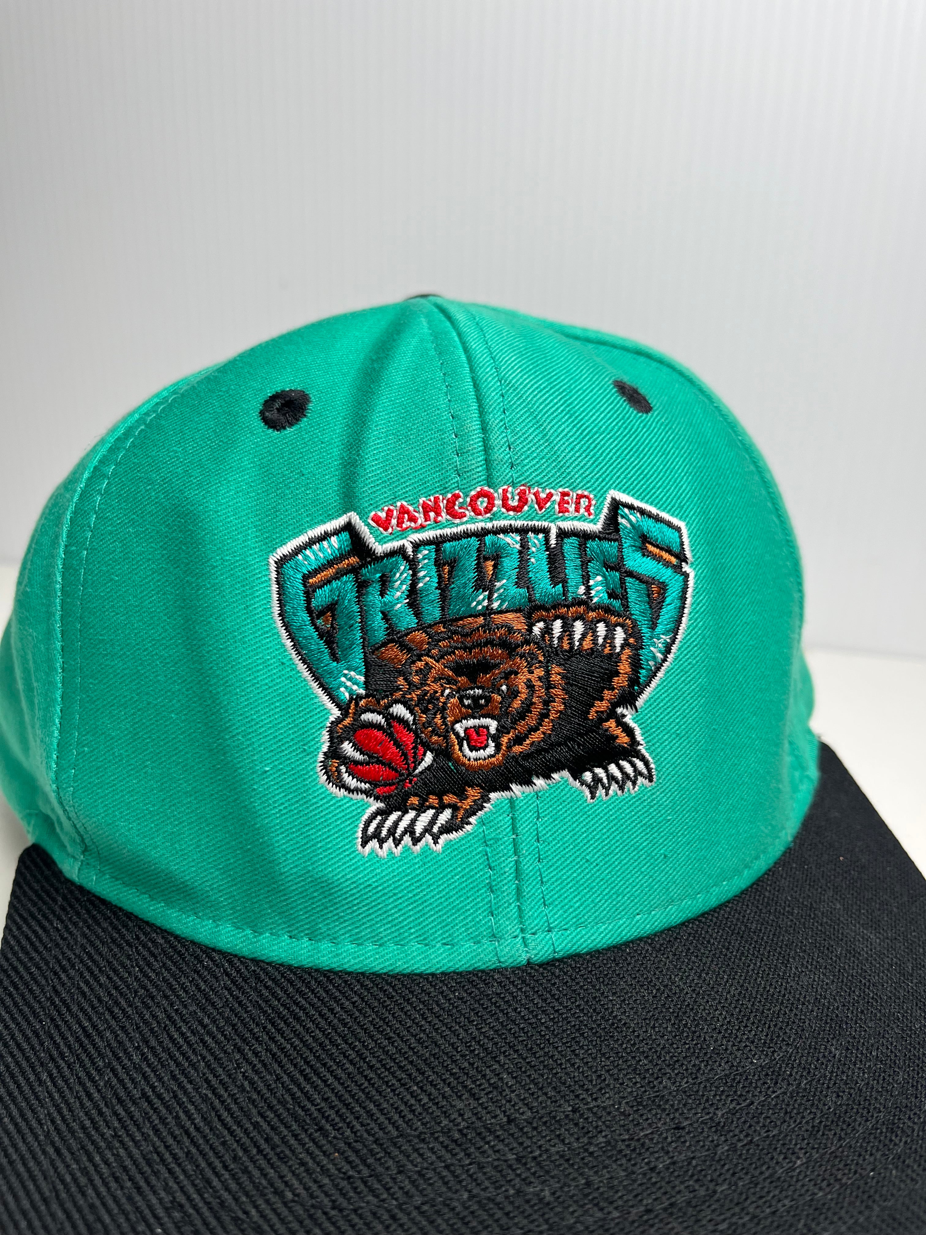 Adidas Vancouver Grizzlies Snapback Hat