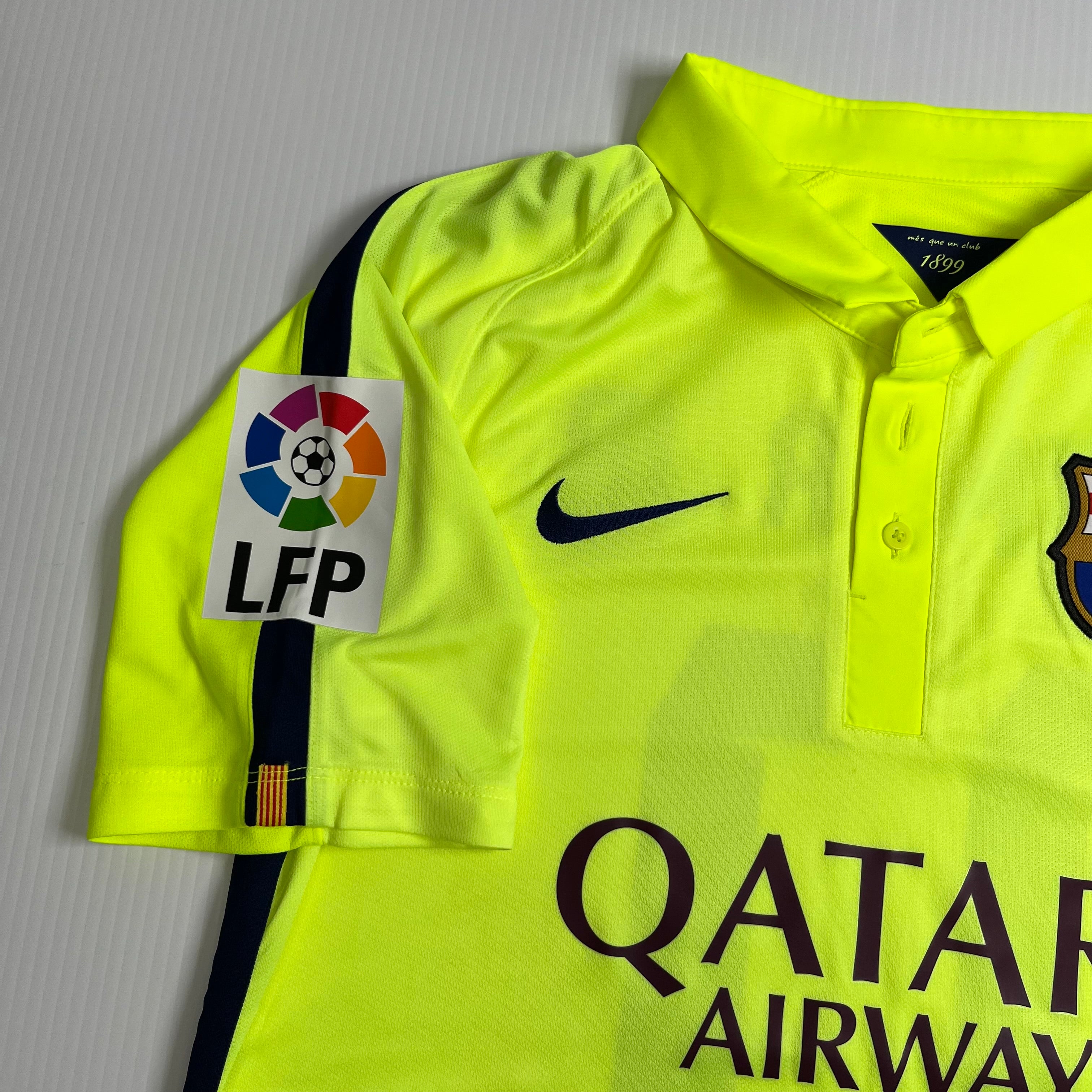 2014-15 Nike Barcelona Neymar Jr. Third Kit M
