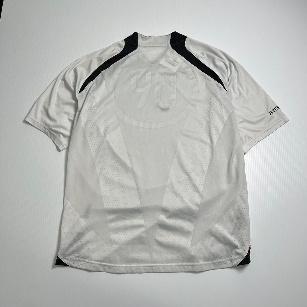 2005 Nike Juventus Total 90 Kit M