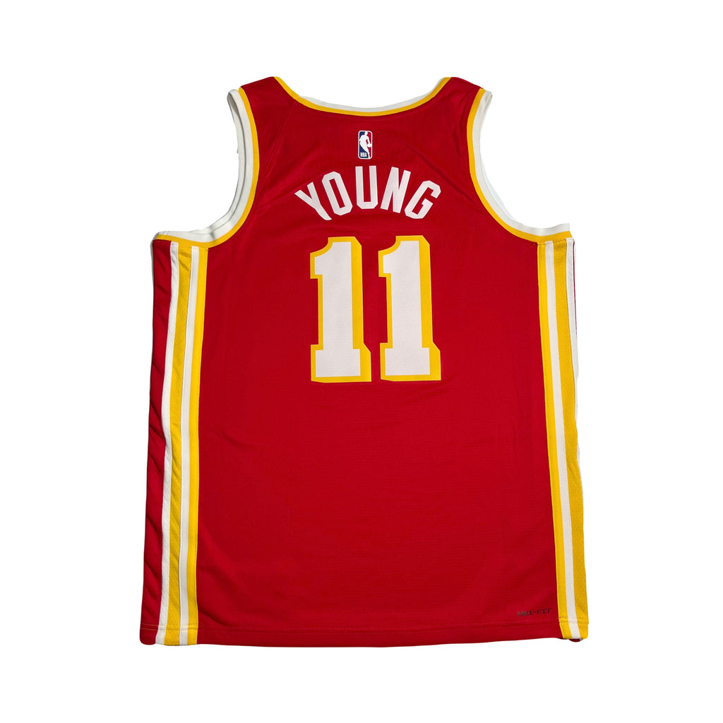 Nike Atlanta Hawks Trae Young Jersey L