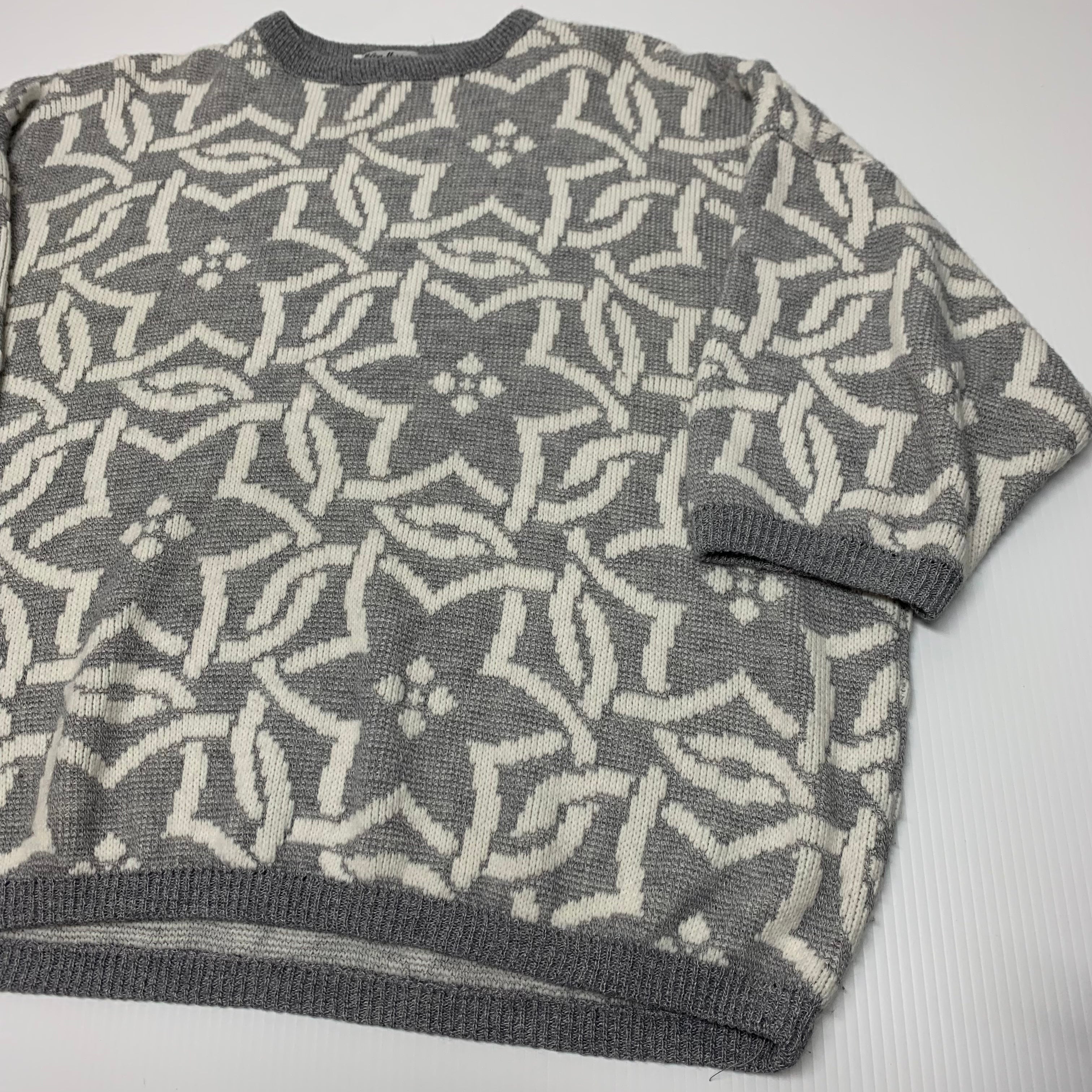 Grey Patterned Knit Sweater XL