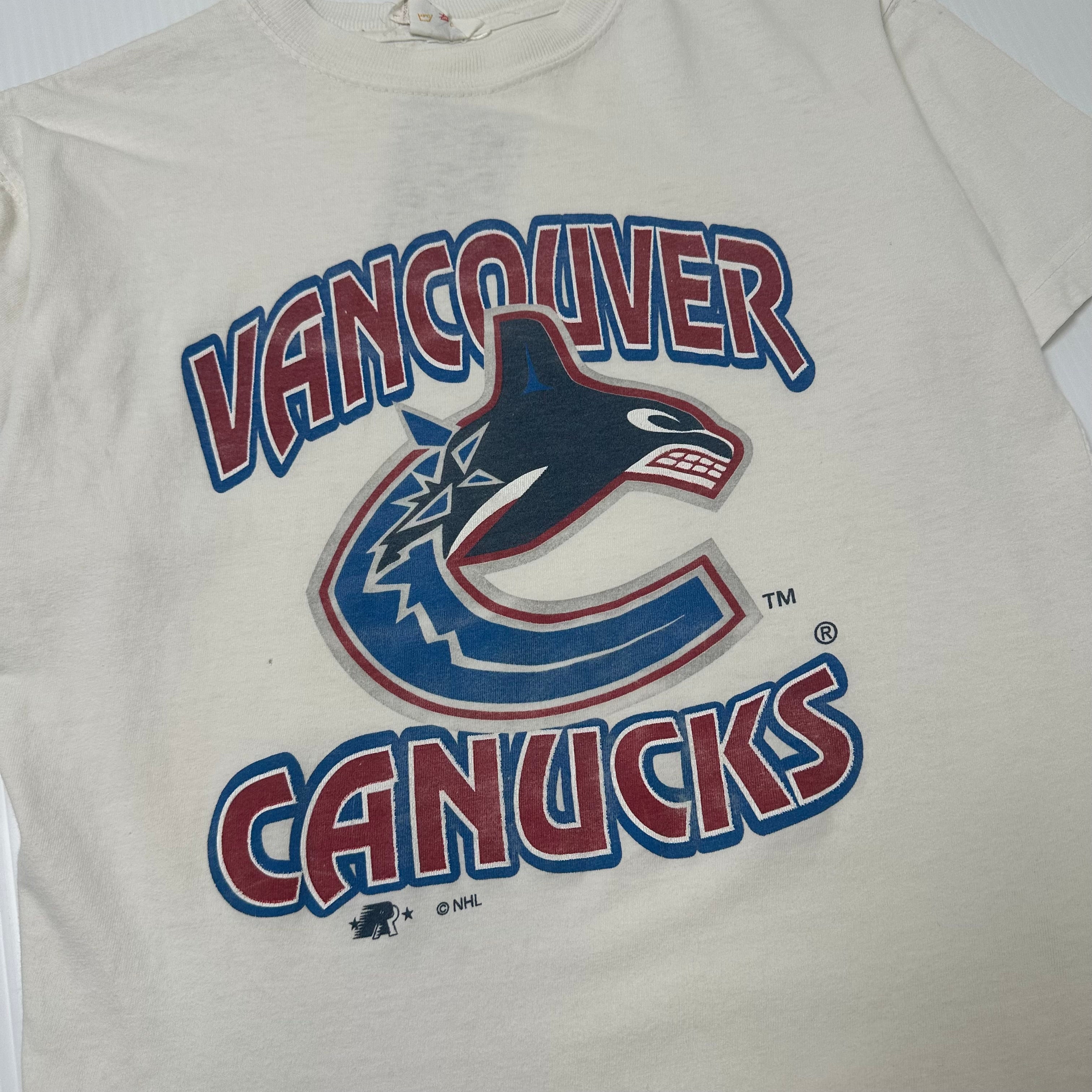Vancouver Canucks NHL Graphic Tee Women's S