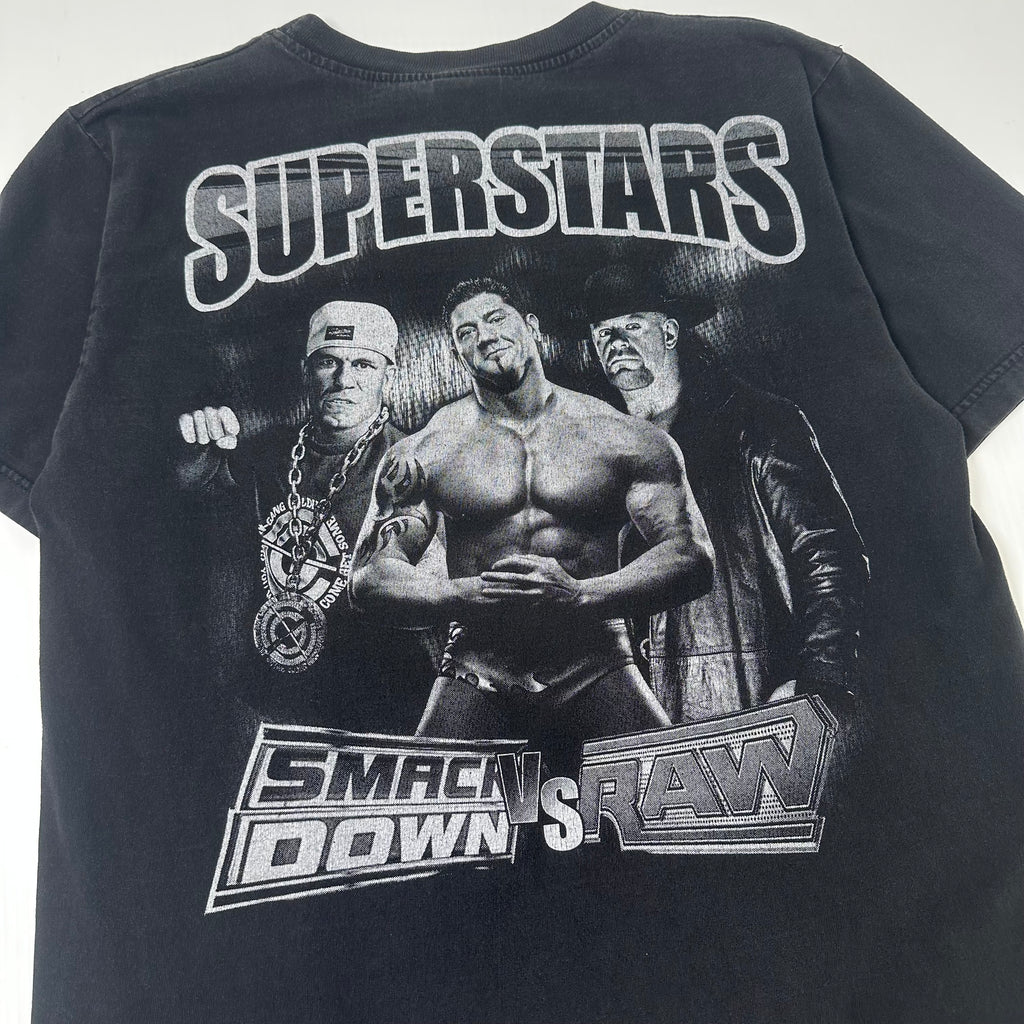 WWE Smack Down vs. RAW Wrestling Tee M