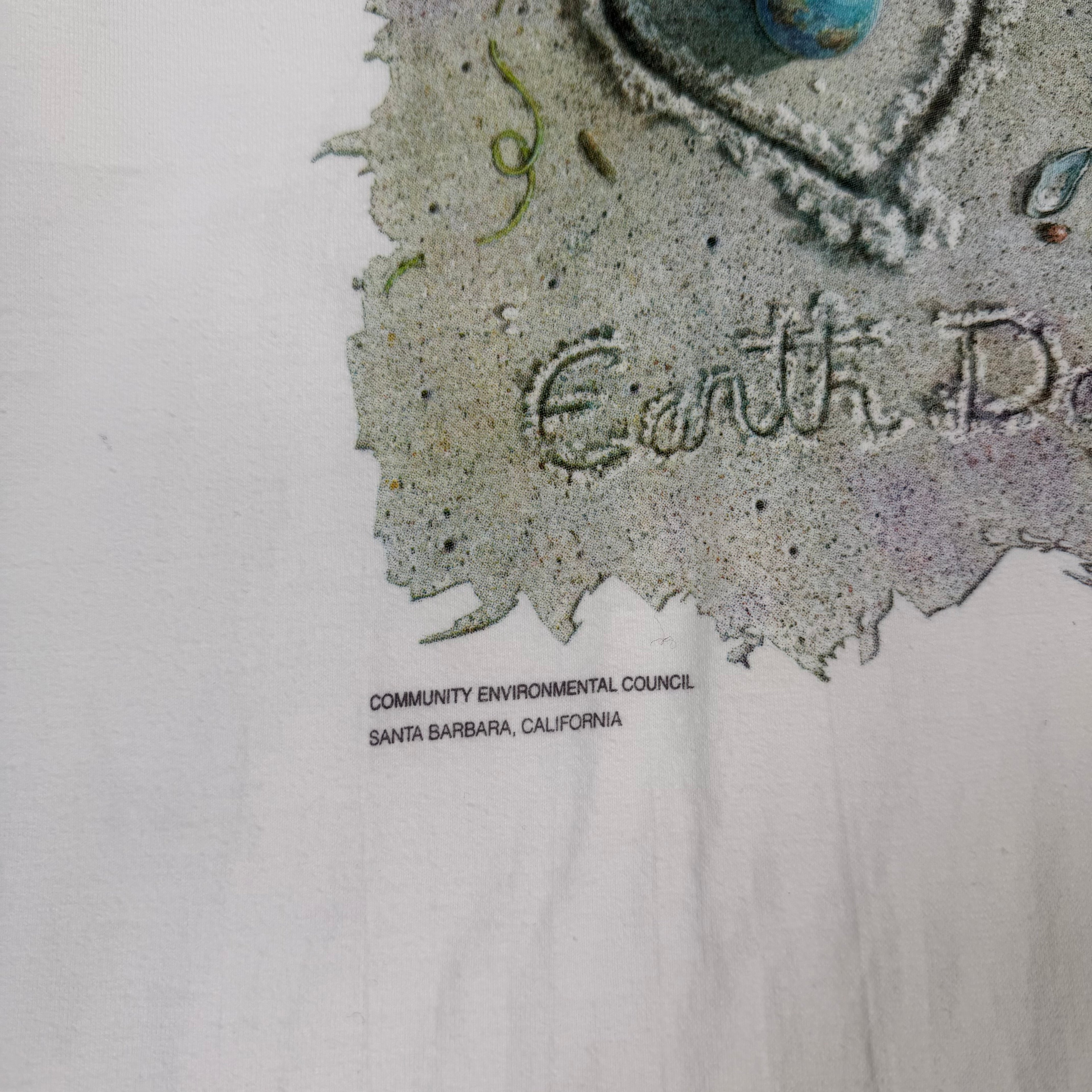 Vintage Earth Day Organic Cotton Tee M