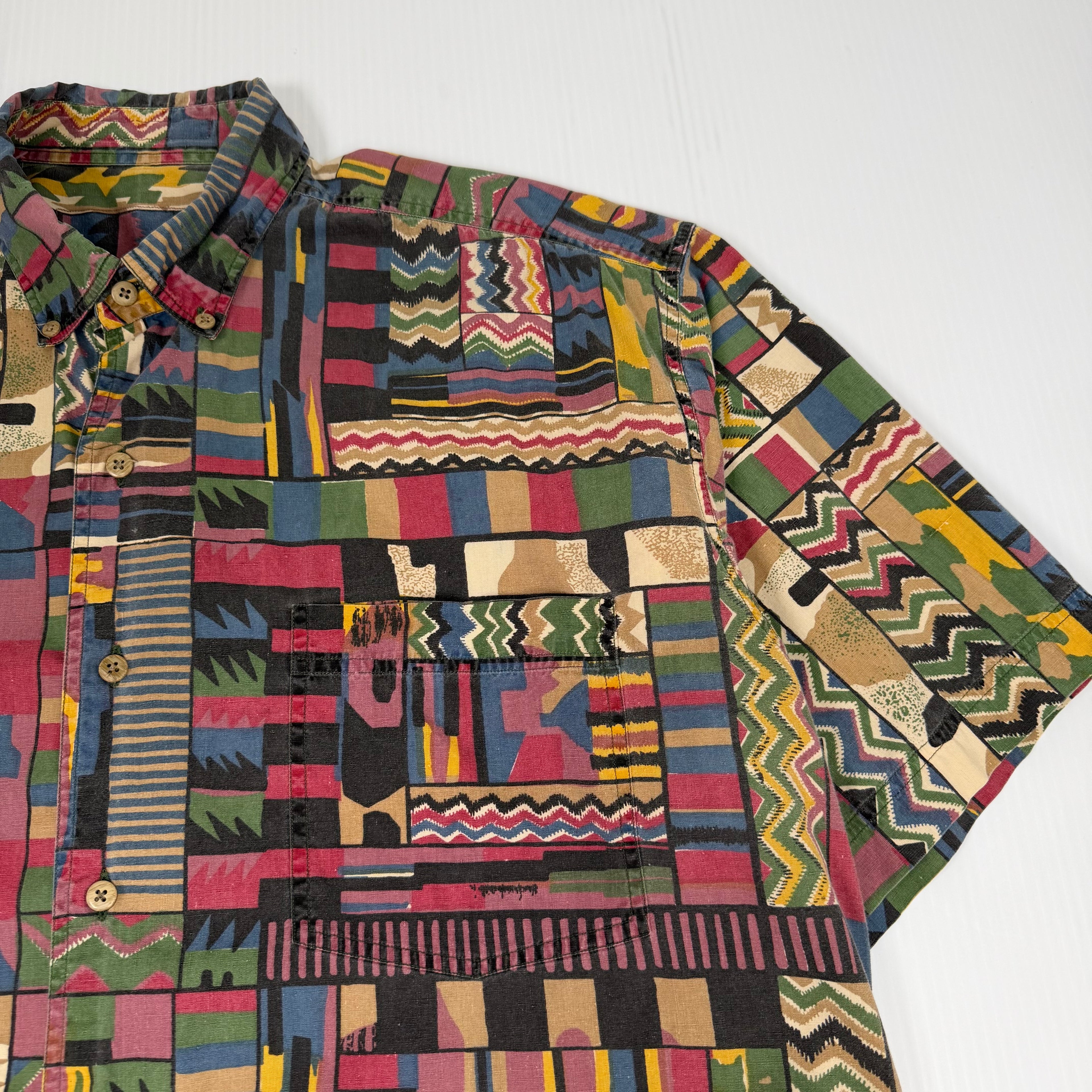Vintage Abstract Pattern Short Sleeve Button Up Shirt XL