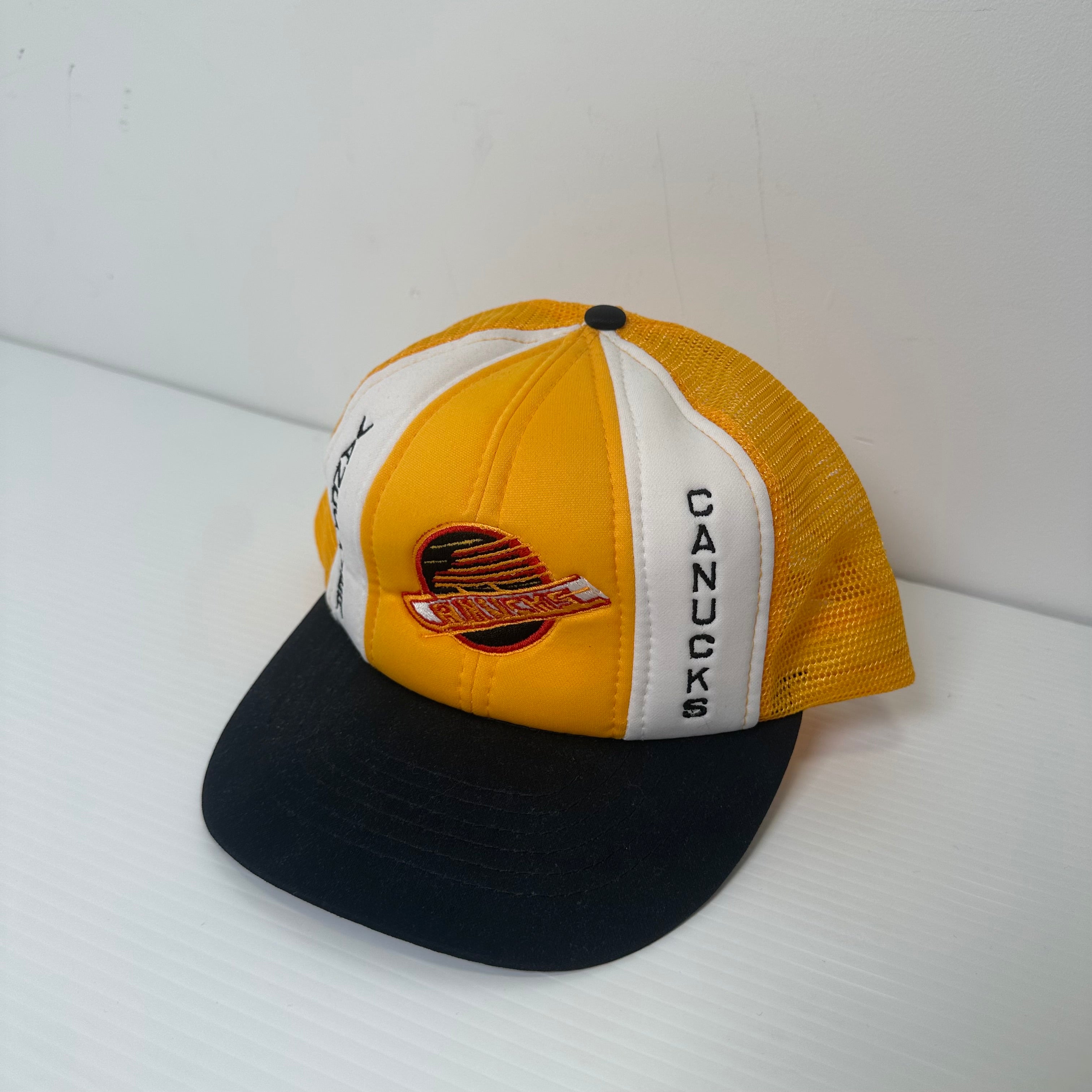 Vintage Vancouver Canucks Trucker Snapback