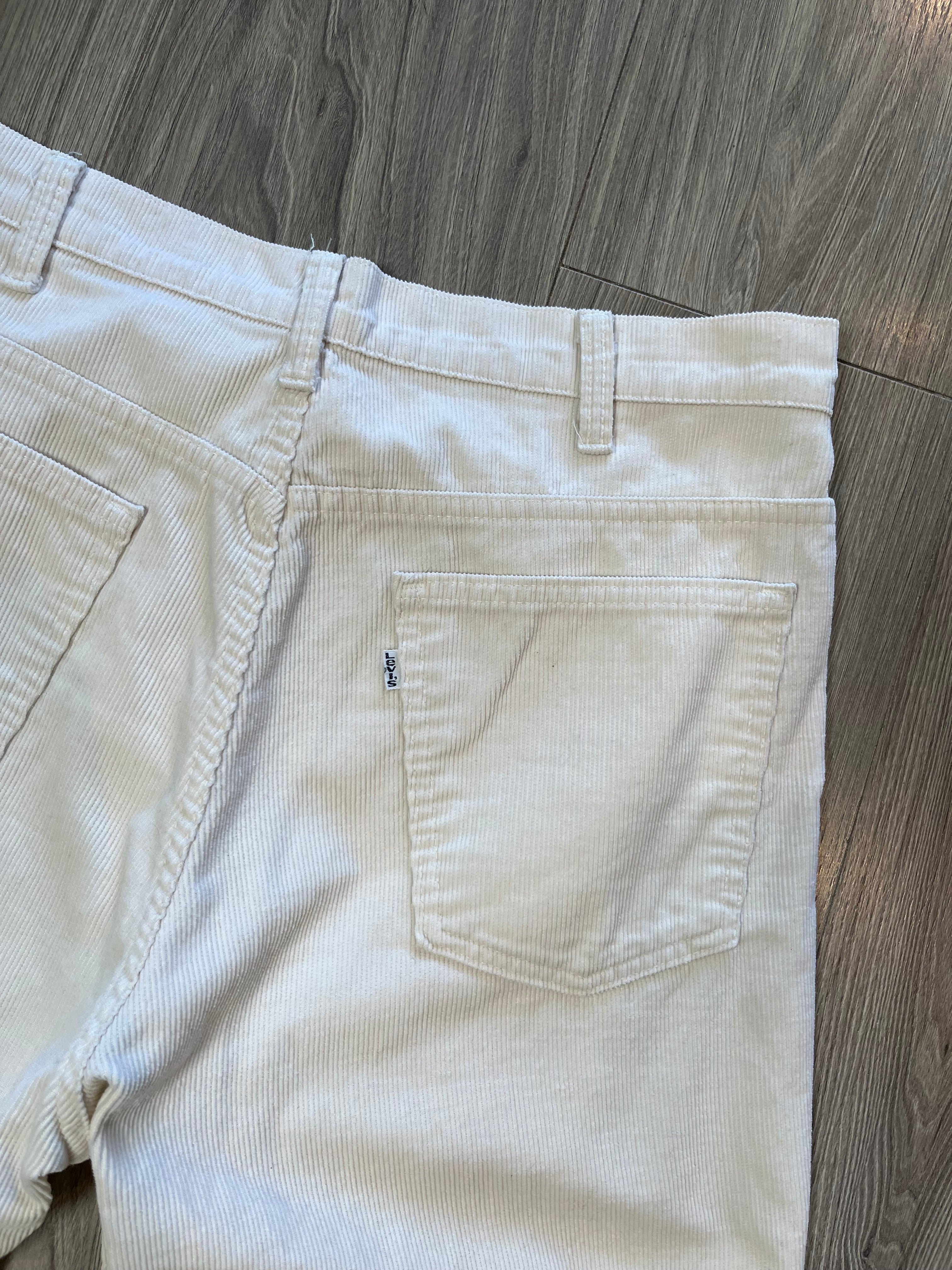 Vintage Levi's White Tab Corduroy Pants 34