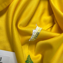 Load image into Gallery viewer, 2019 Nike Brazil International Home Women&#39;s Kit S
