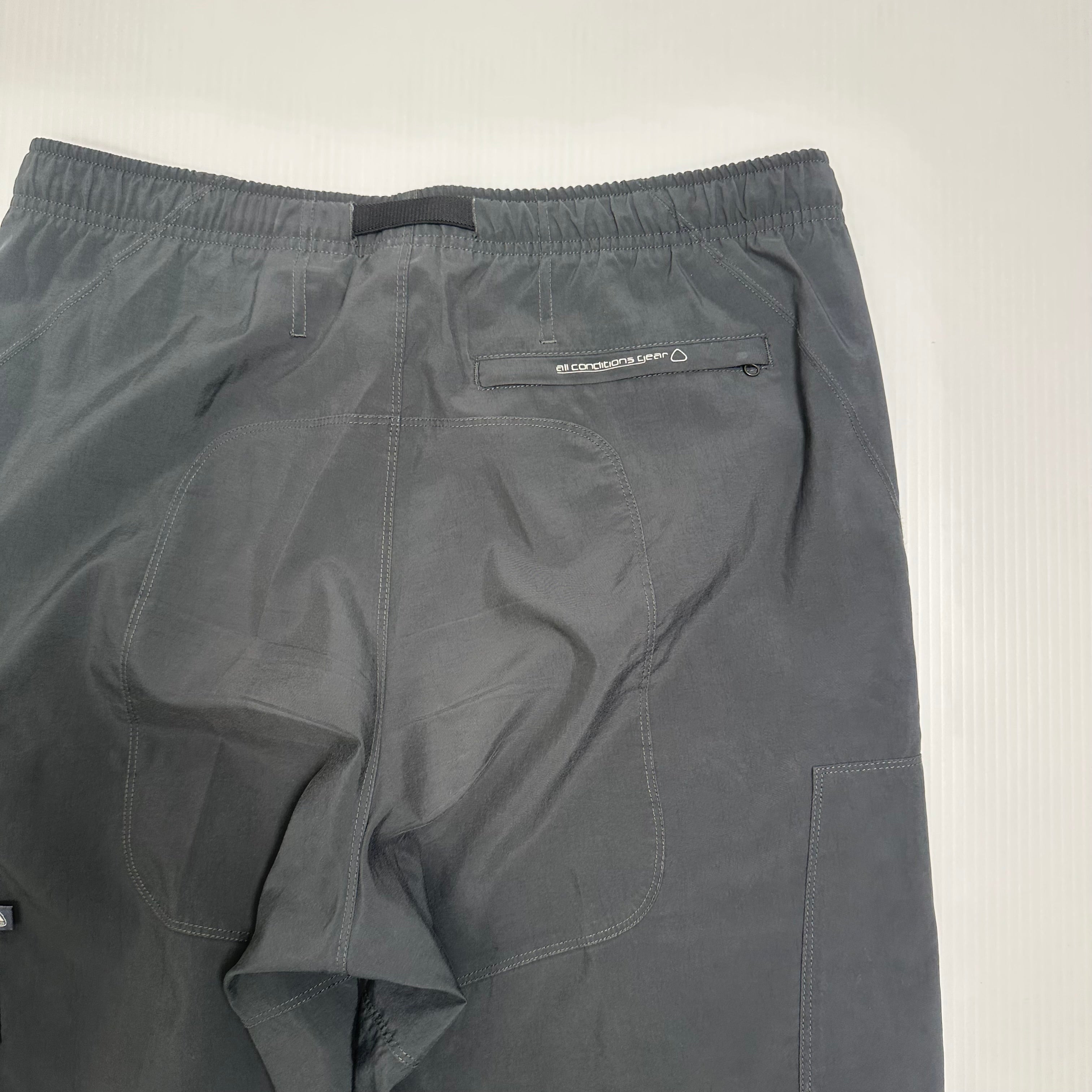 Vintage Nike ACG Wide Leg Cargo Pants L