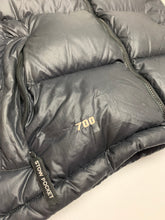 Load image into Gallery viewer, Vintage TNF 700 Puffer Vest Women&#39;s M
